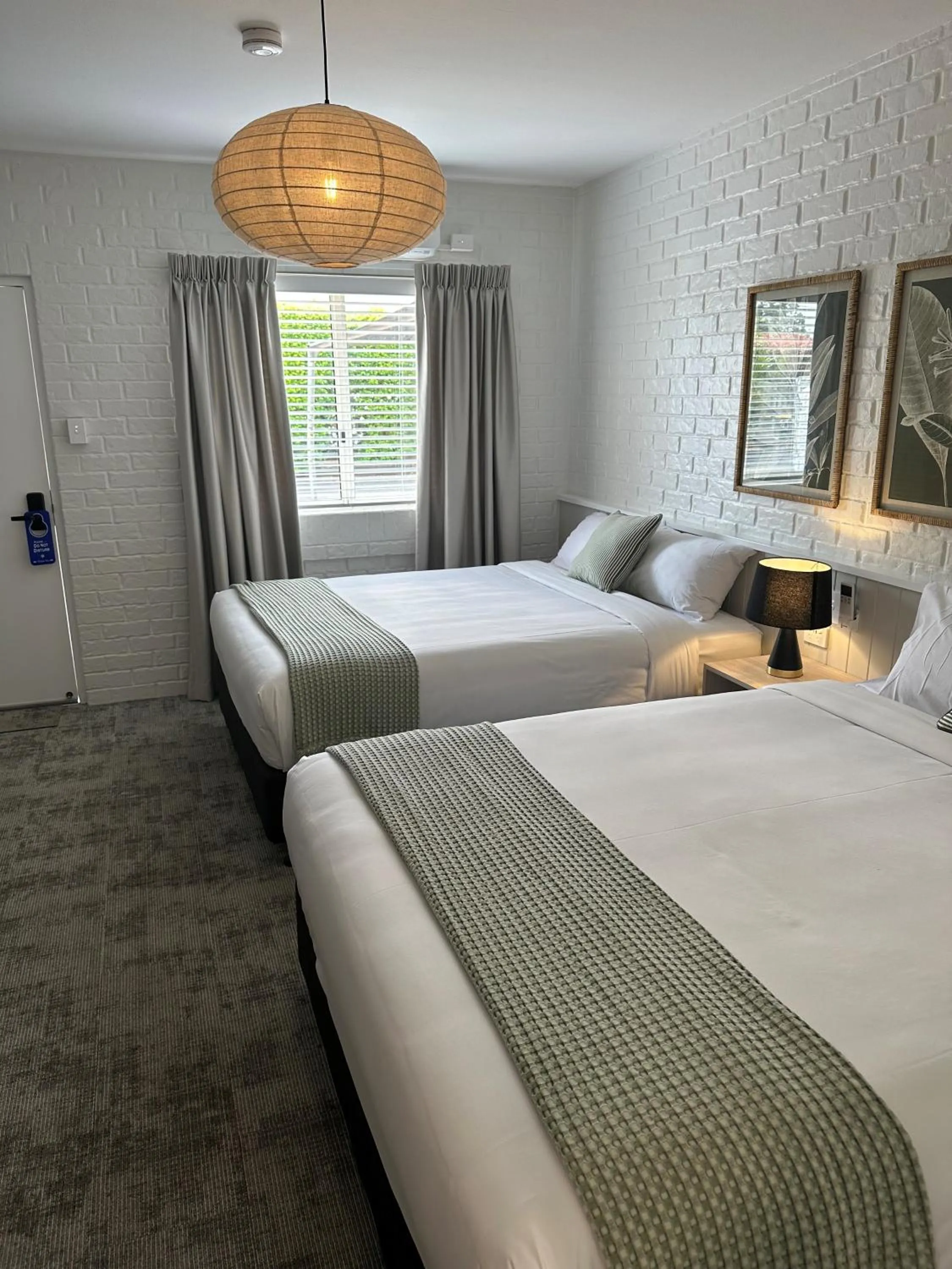 Bed in The Shamrock Hotel