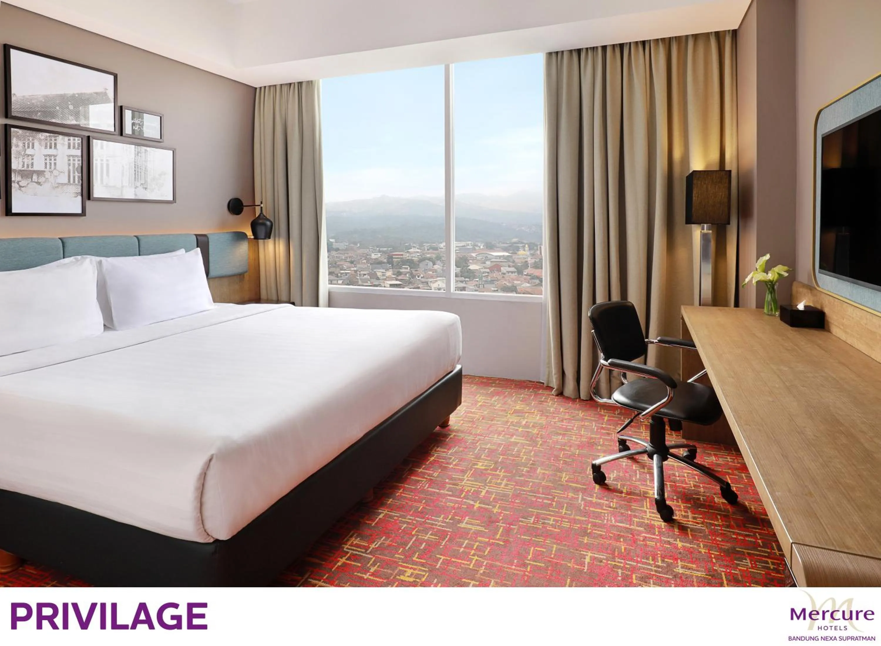 Photo of the whole room, Bed in Mercure Bandung Nexa Supratman