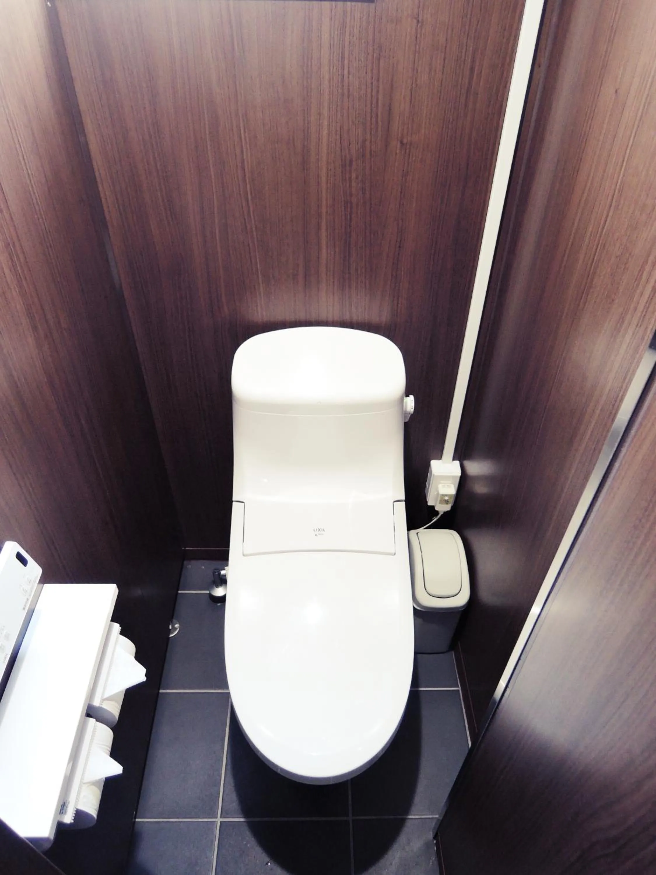 Toilet in Hotel Lucky