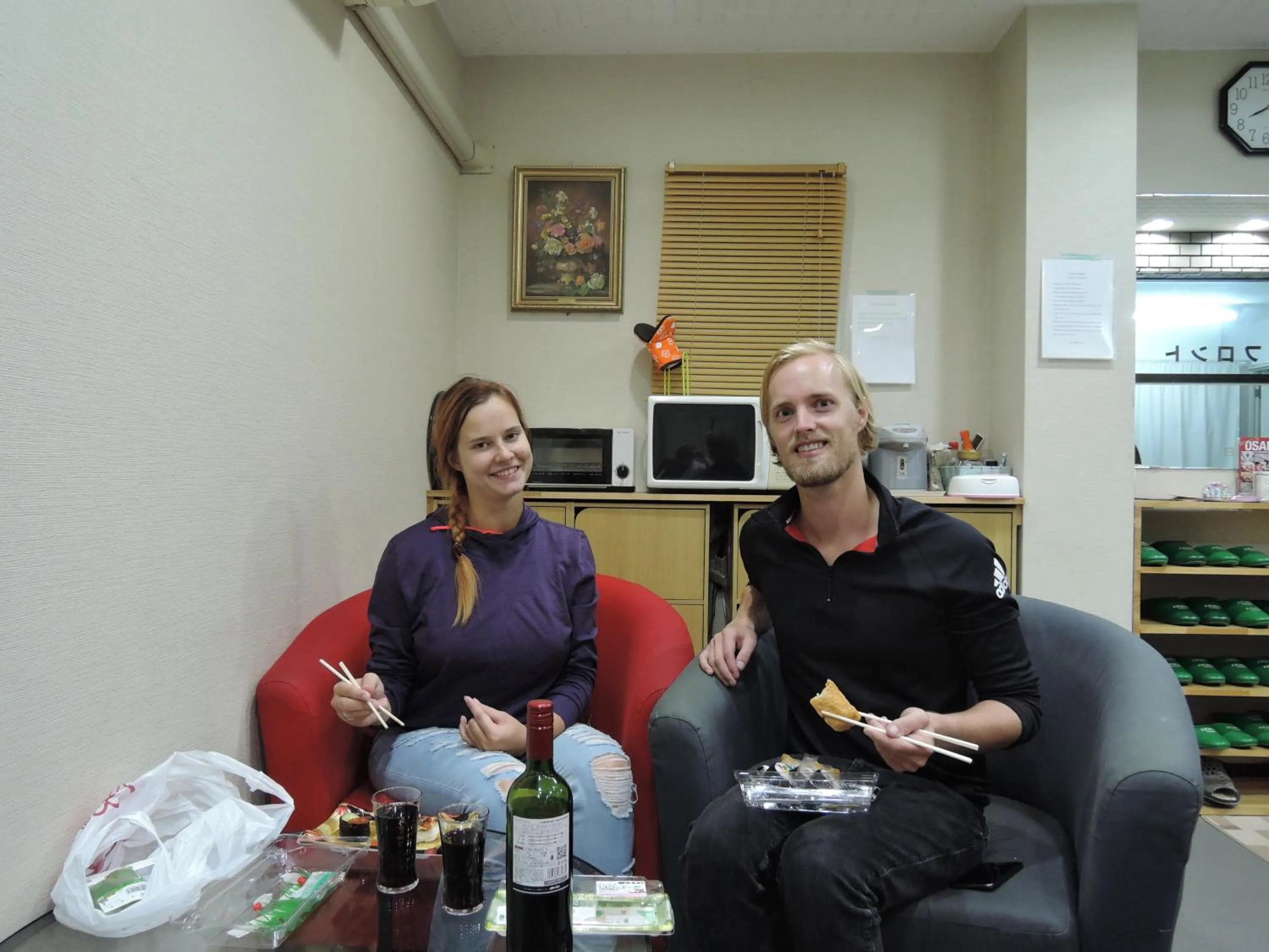 Guests in Hotel Lucky