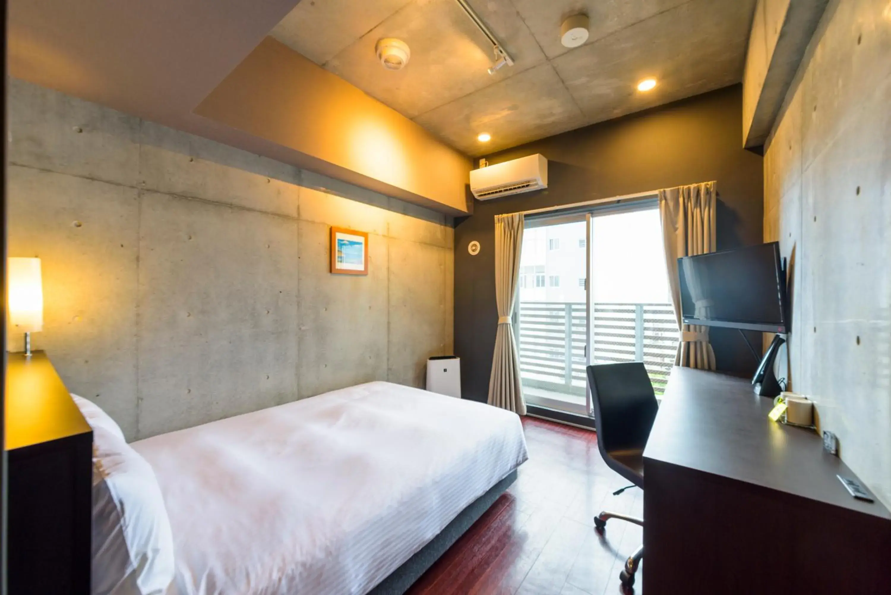 Economy Double Room - single occupancy - New Building - Non-Smoking in NAHA-WEST INN Economy Double Room - single occupancy - New Building - Non-Smoking in NAHA-WEST INN