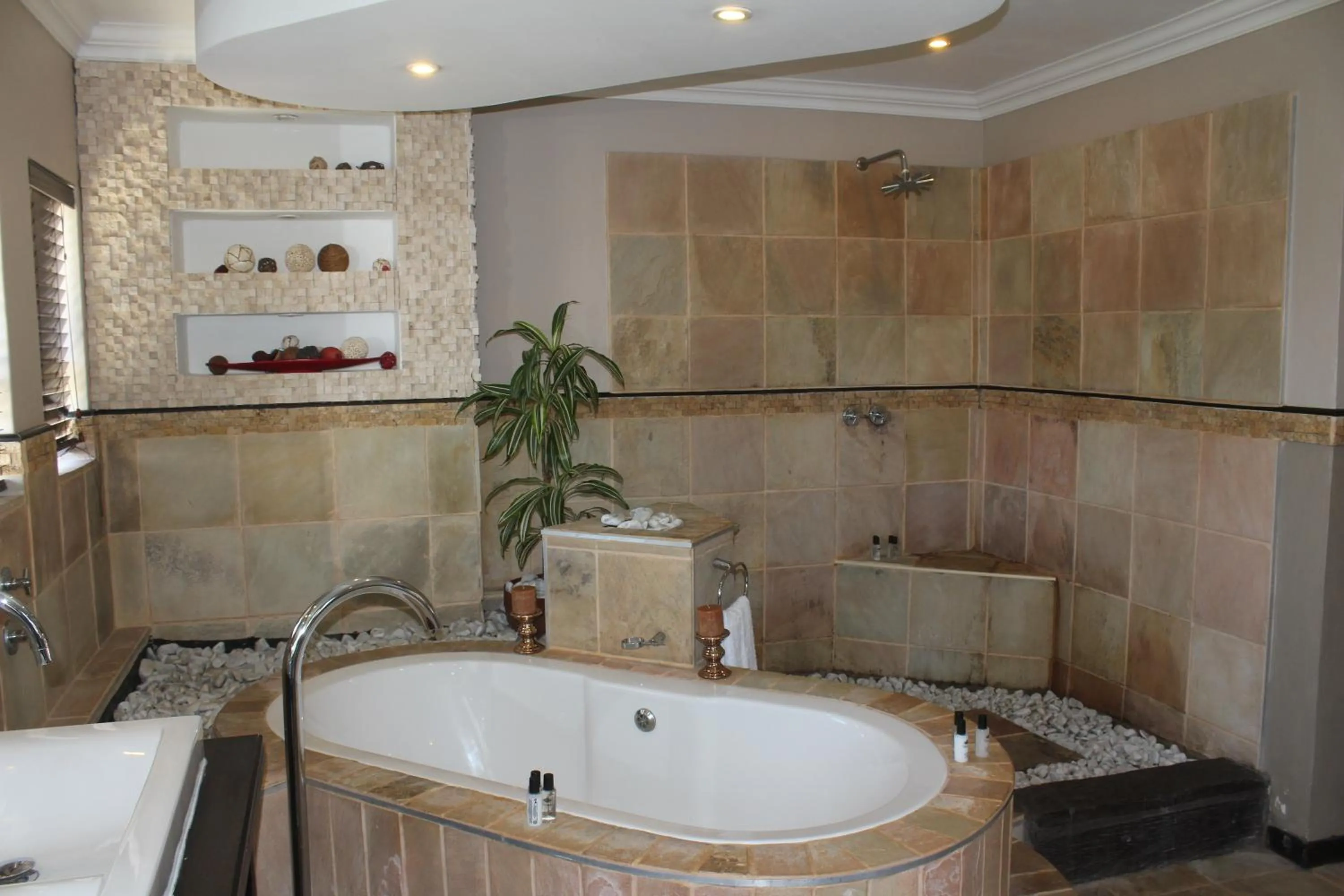 Shower in Fairways Hotel