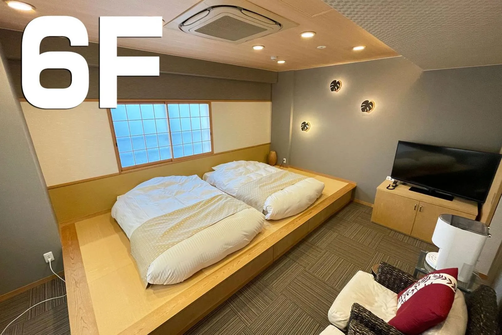 Photo of the whole room, Bed in Ise-Shima Ohtaya Healing Stay