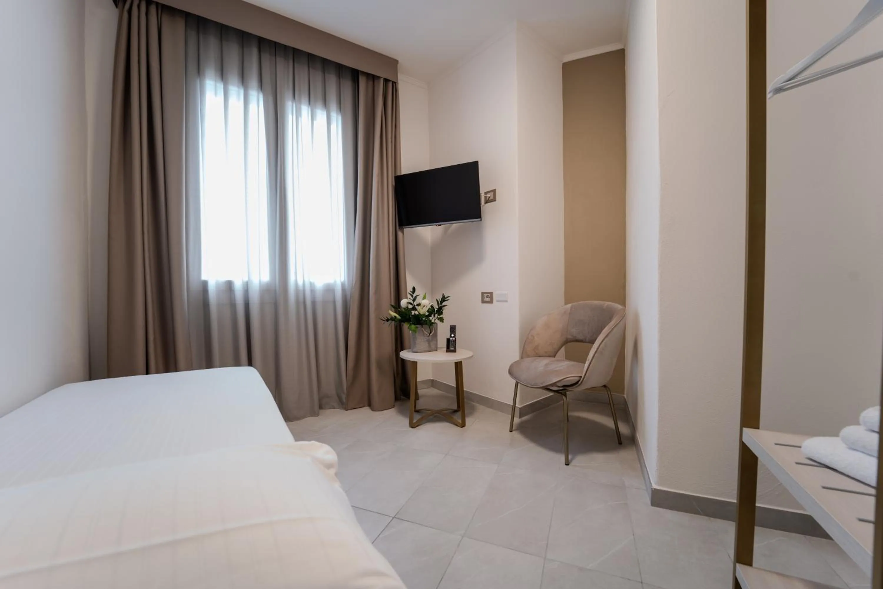 Bed in Hotel Donatello