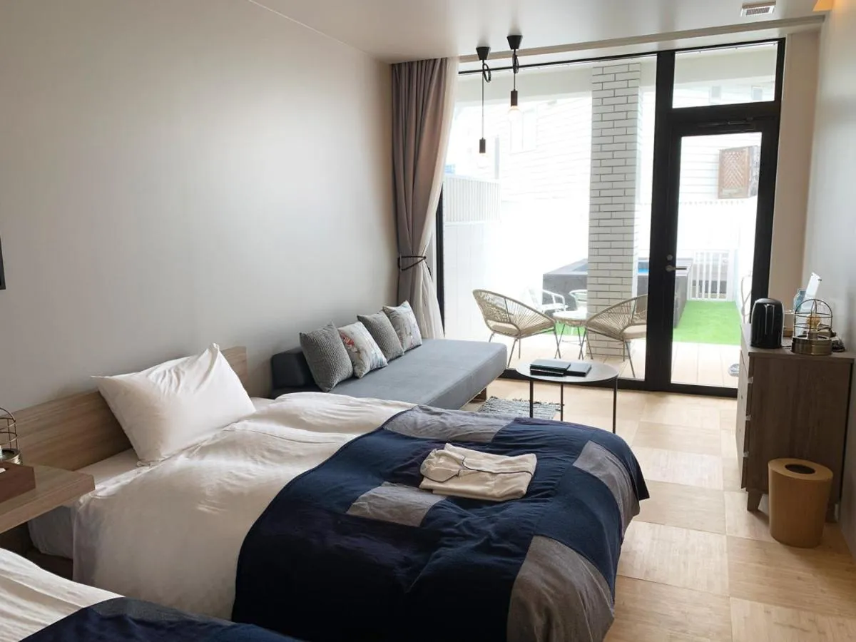Photo of the whole room, Bed in Osaka Hokko Marina HULL