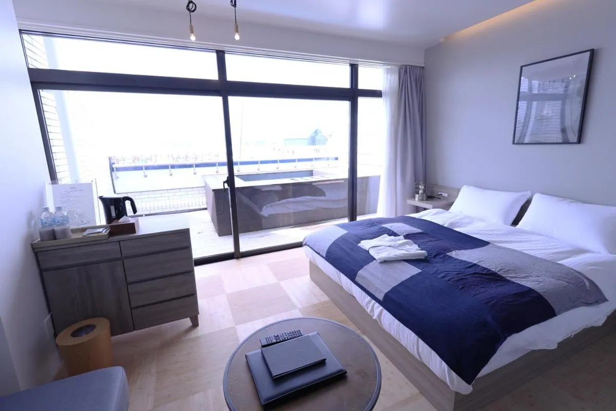 Photo of the whole room, Bed in Osaka Hokko Marina HULL