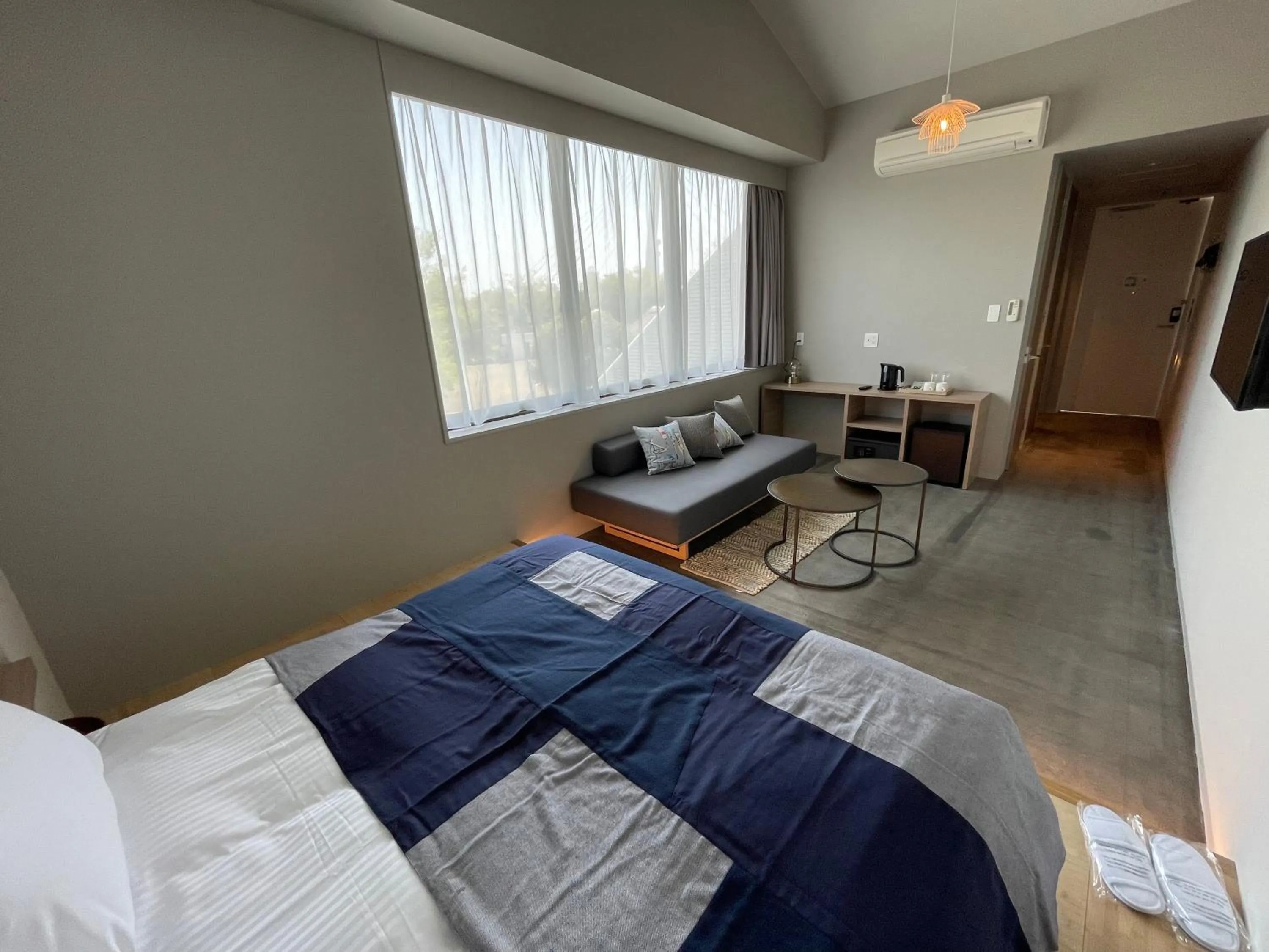 Photo of the whole room, Bed in Osaka Hokko Marina HULL