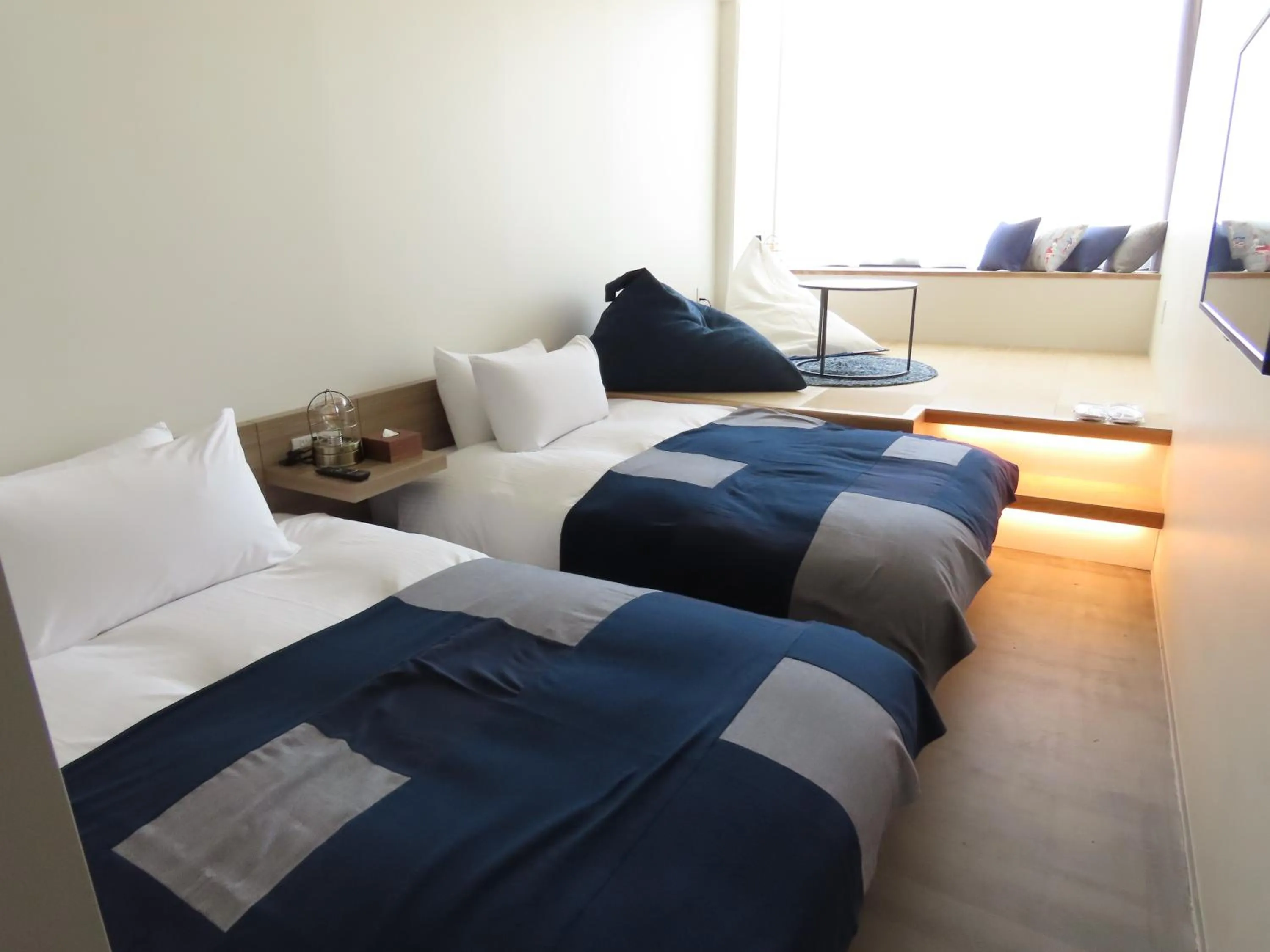 Photo of the whole room, Bed in Osaka Hokko Marina HULL