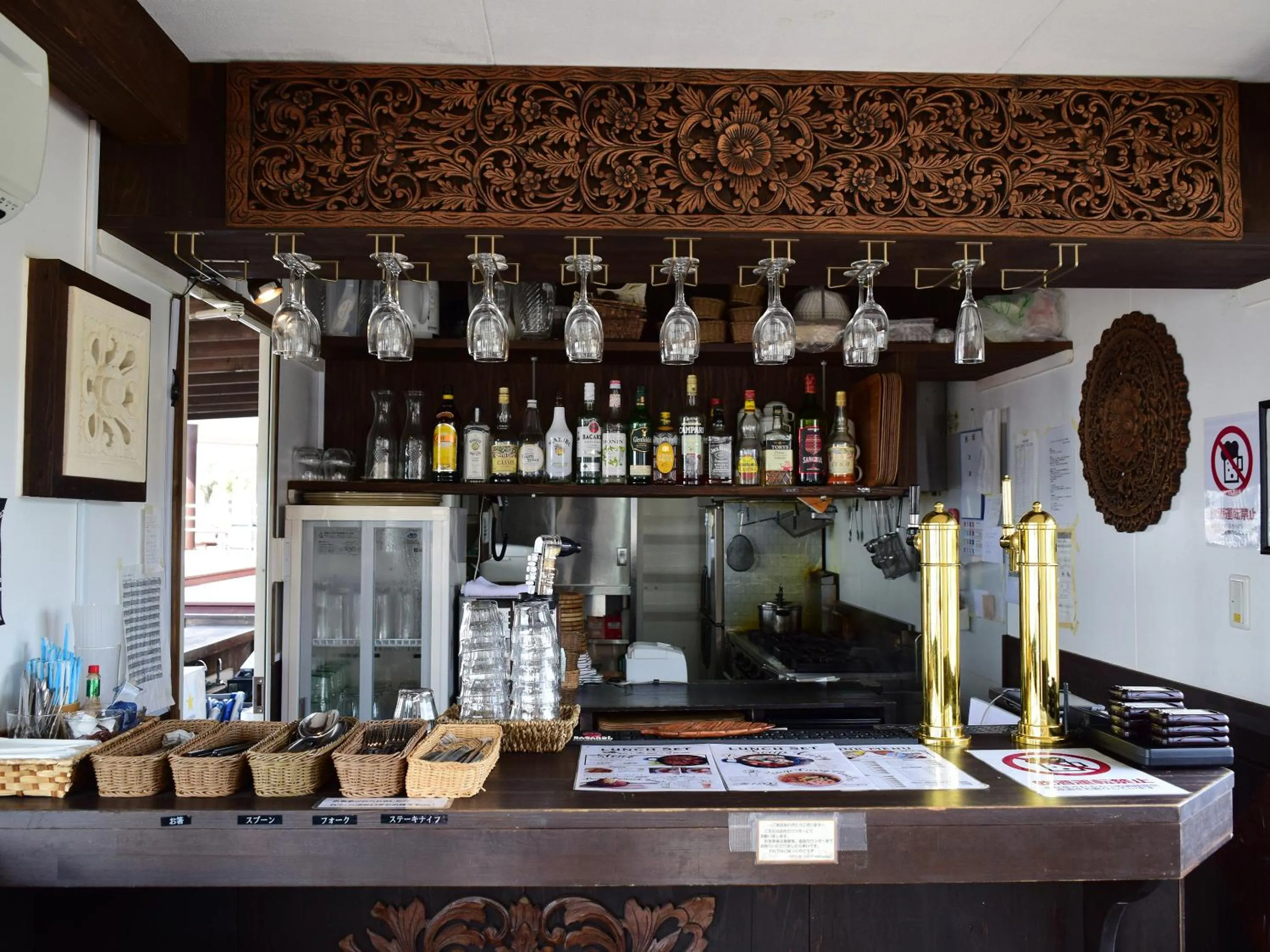 Restaurant/places to eat in Osaka Hokko Marina HULL