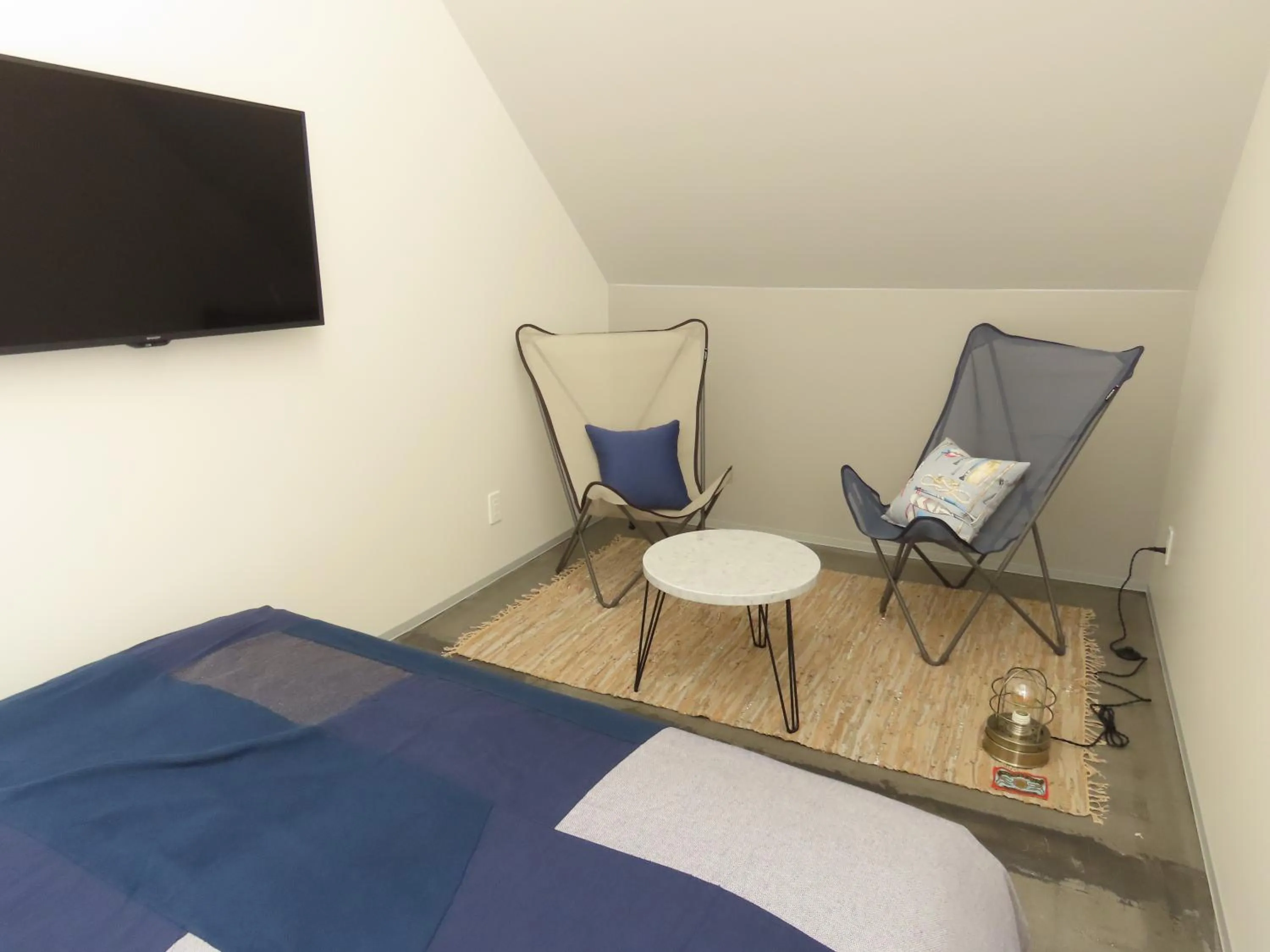 Seating area, Bed in Osaka Hokko Marina HULL