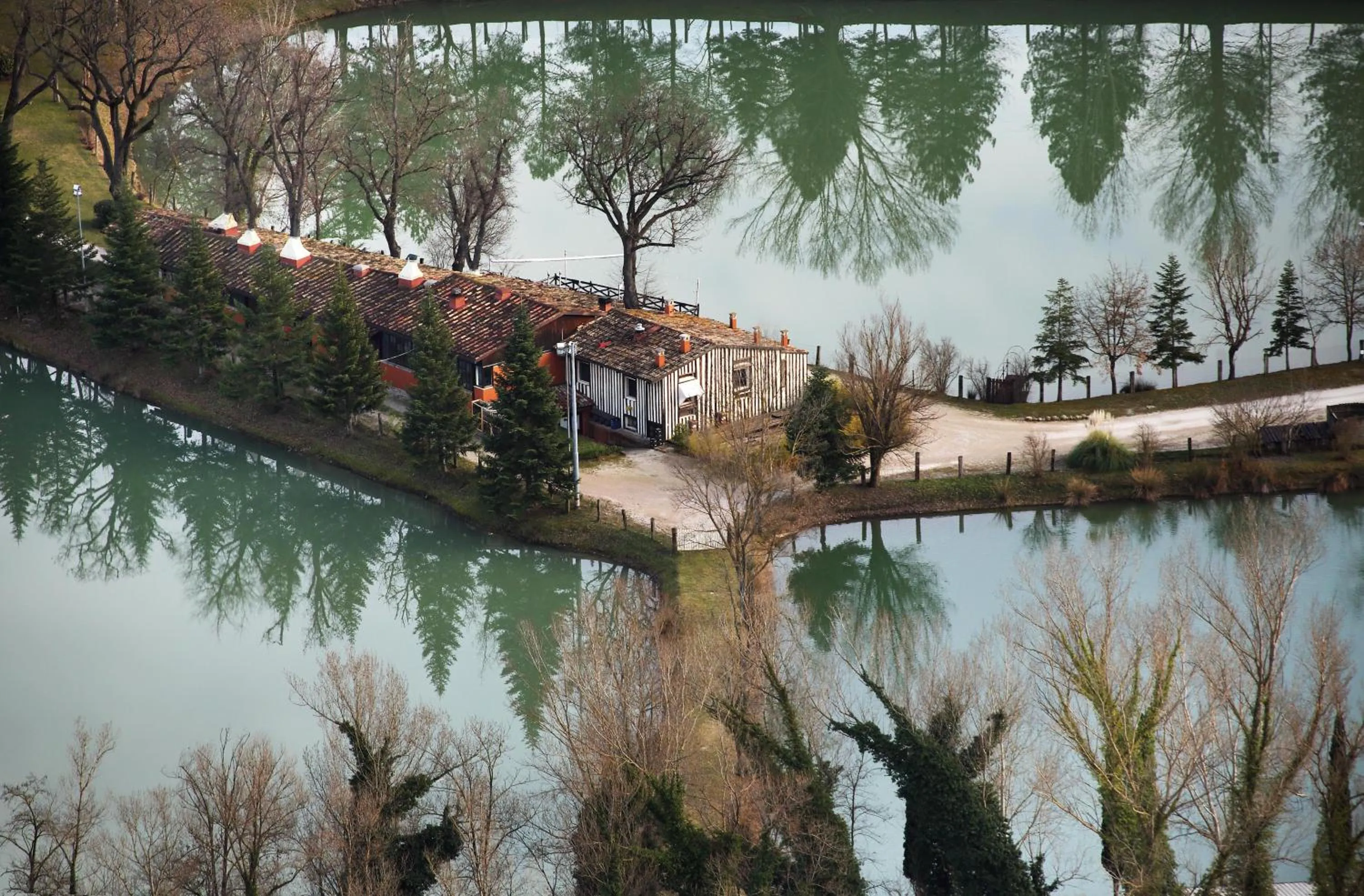 Lake view in Tenuta Santi Giacomo e Filippo