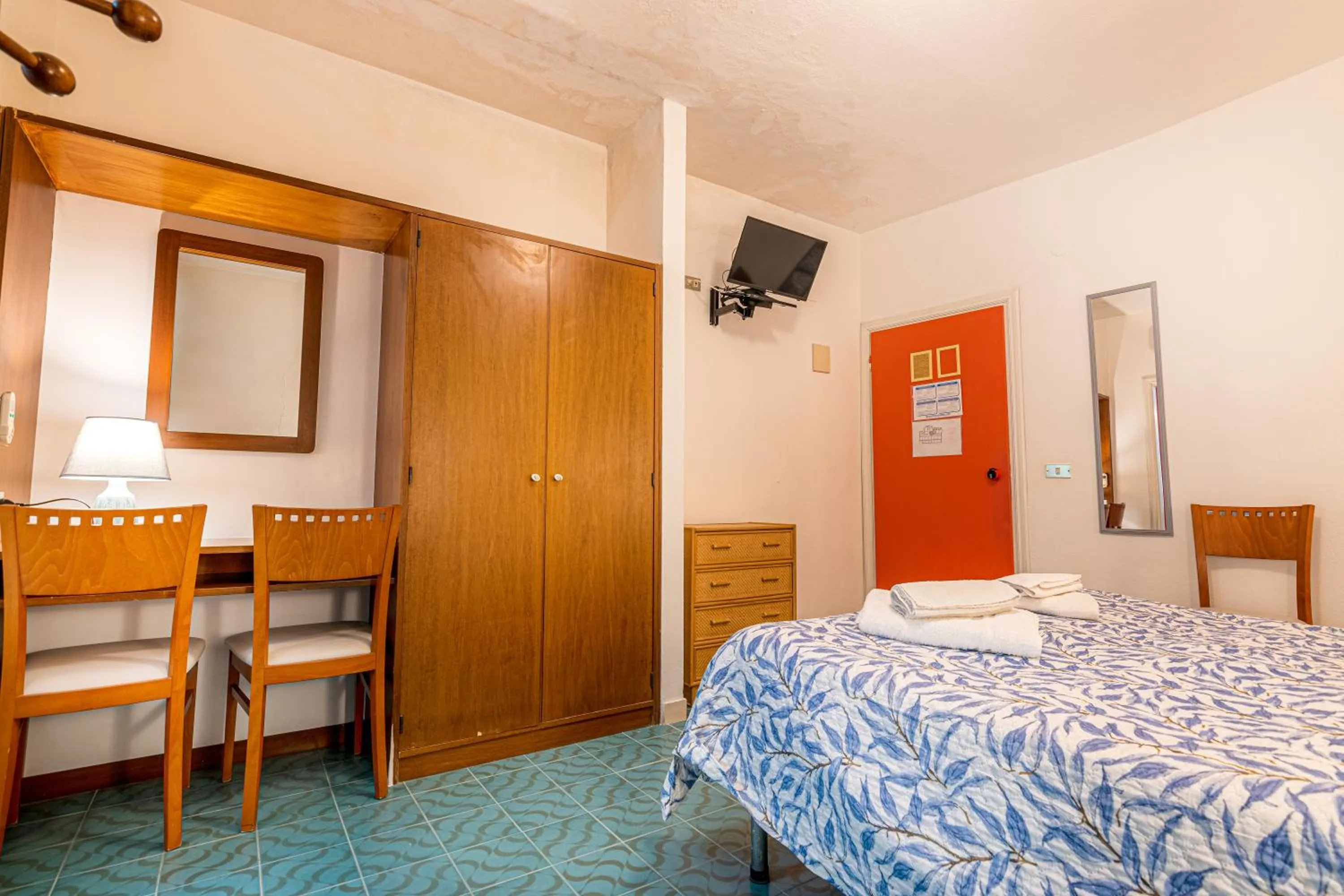 Bedroom, Bed in Hotel Vittoria