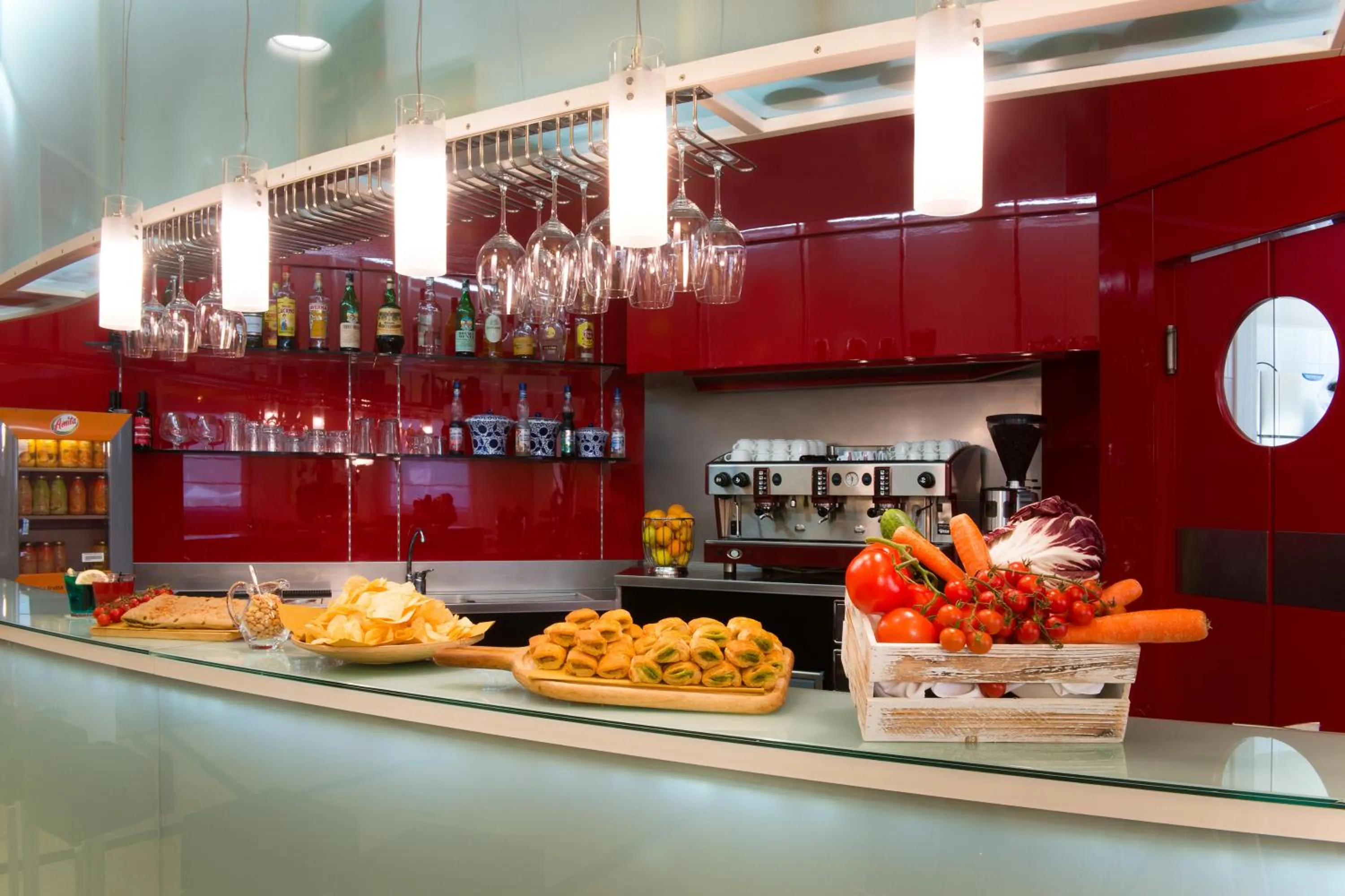 Lounge or bar in My One Hotel Bologna