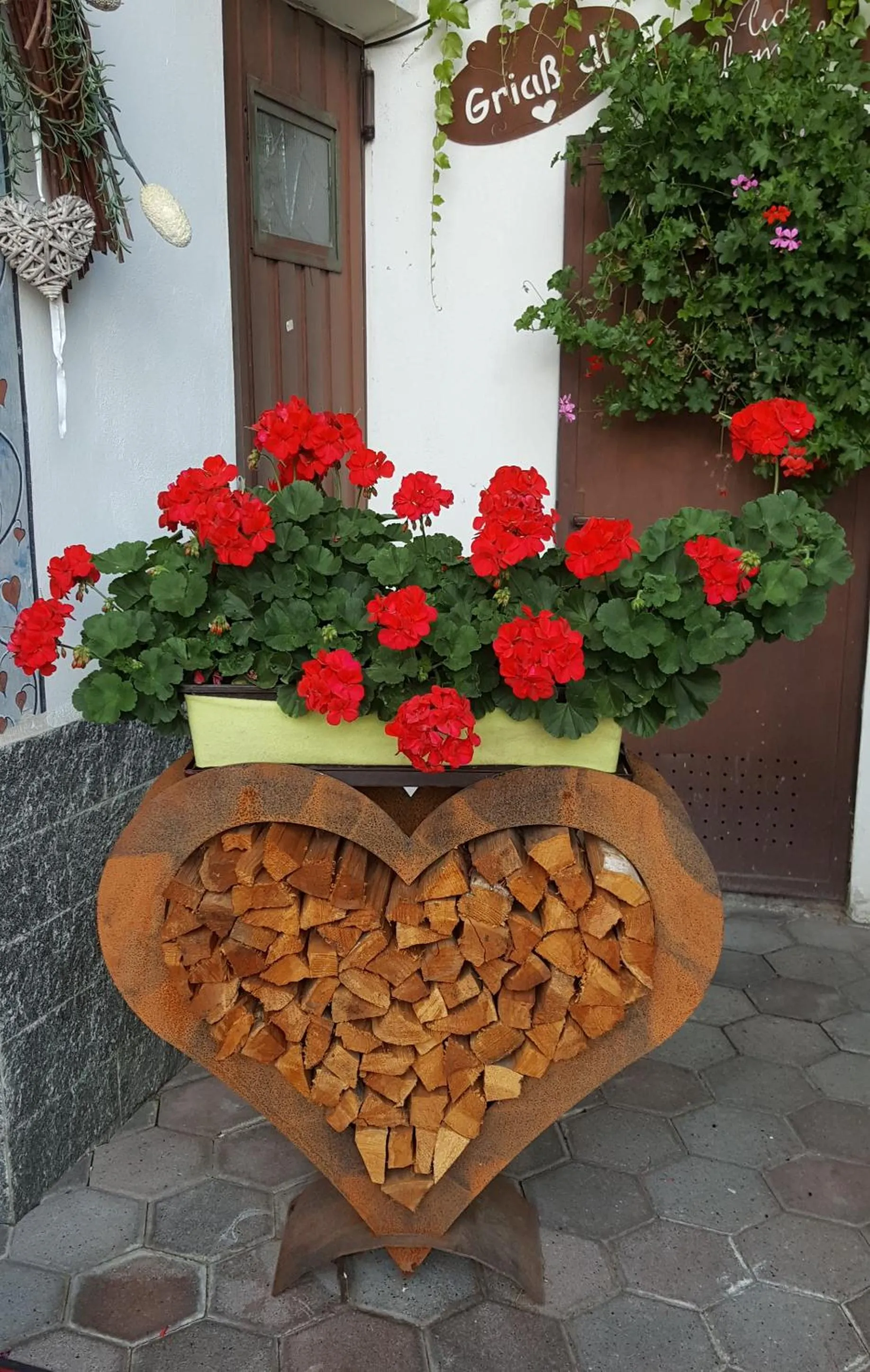 Property building in Pension Florian