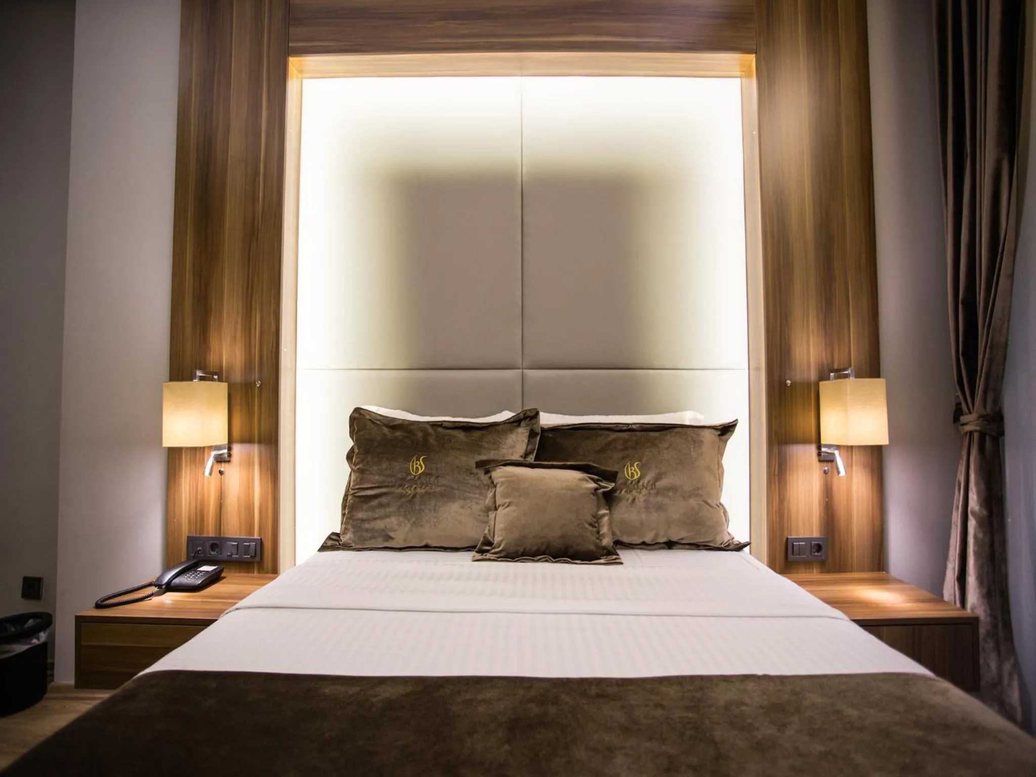 Bed in Bonne Sante Hotel