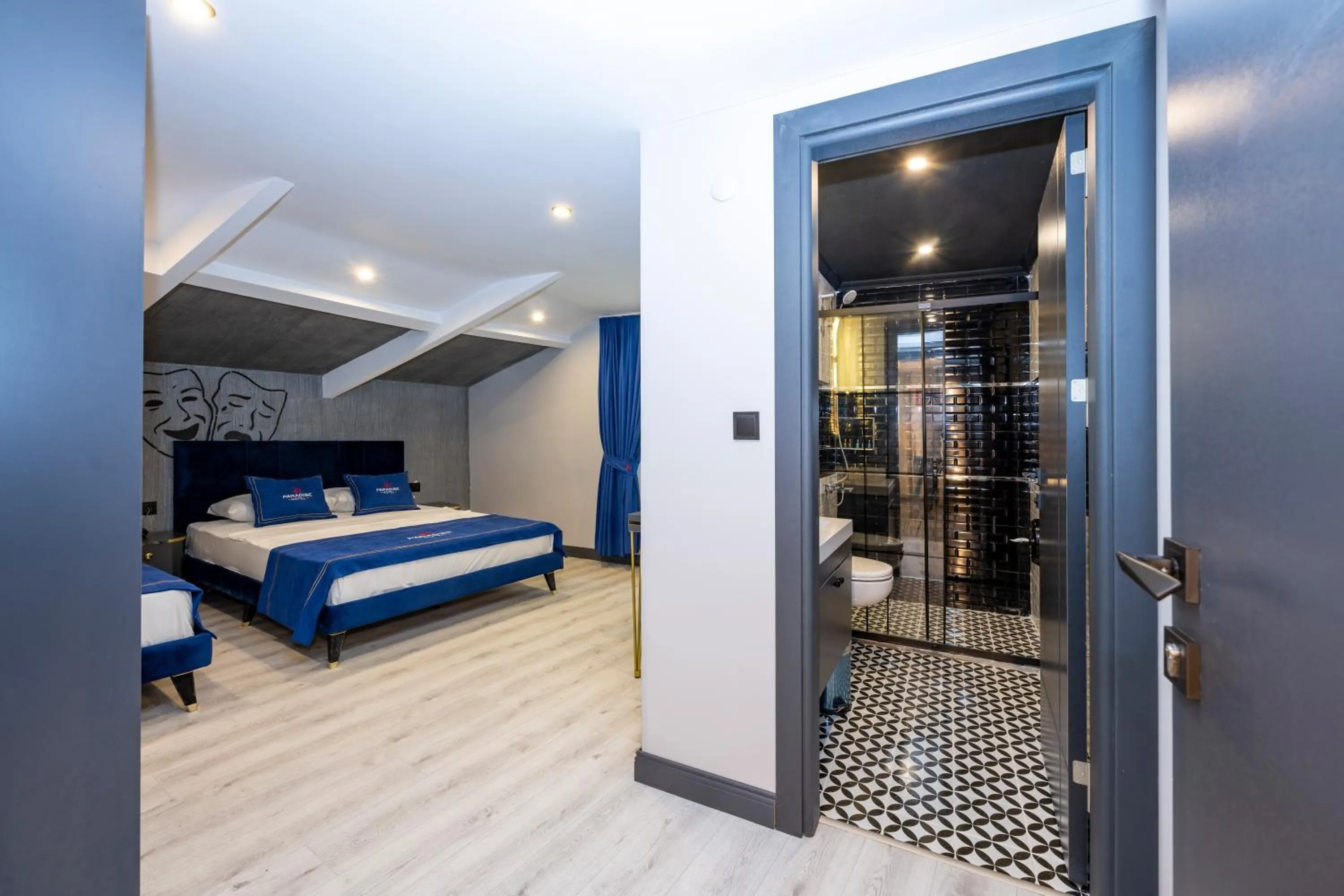 Photo of the whole room, Bed in İstanbul Paradise Hotel