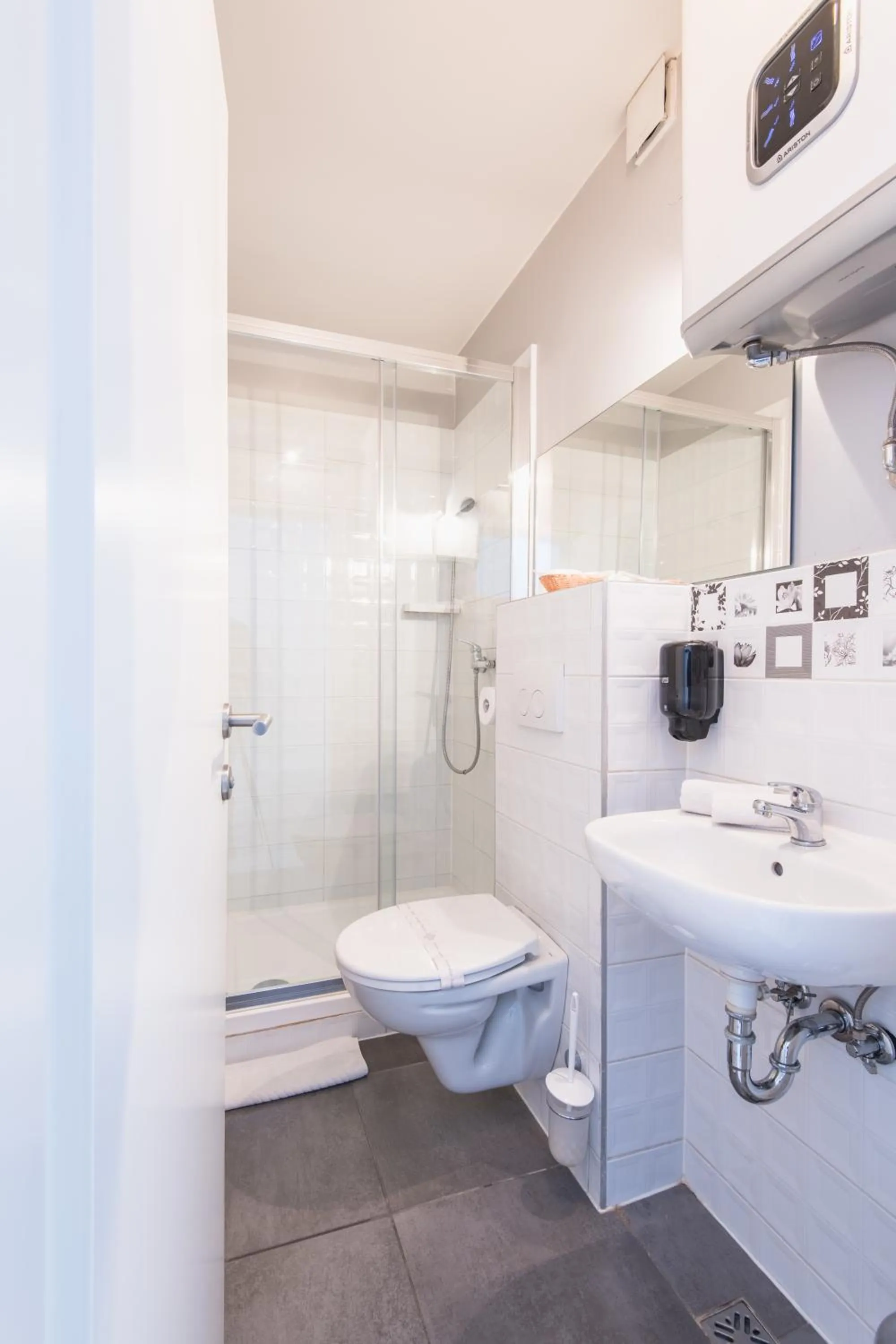 Bathroom in The Dots Hostel