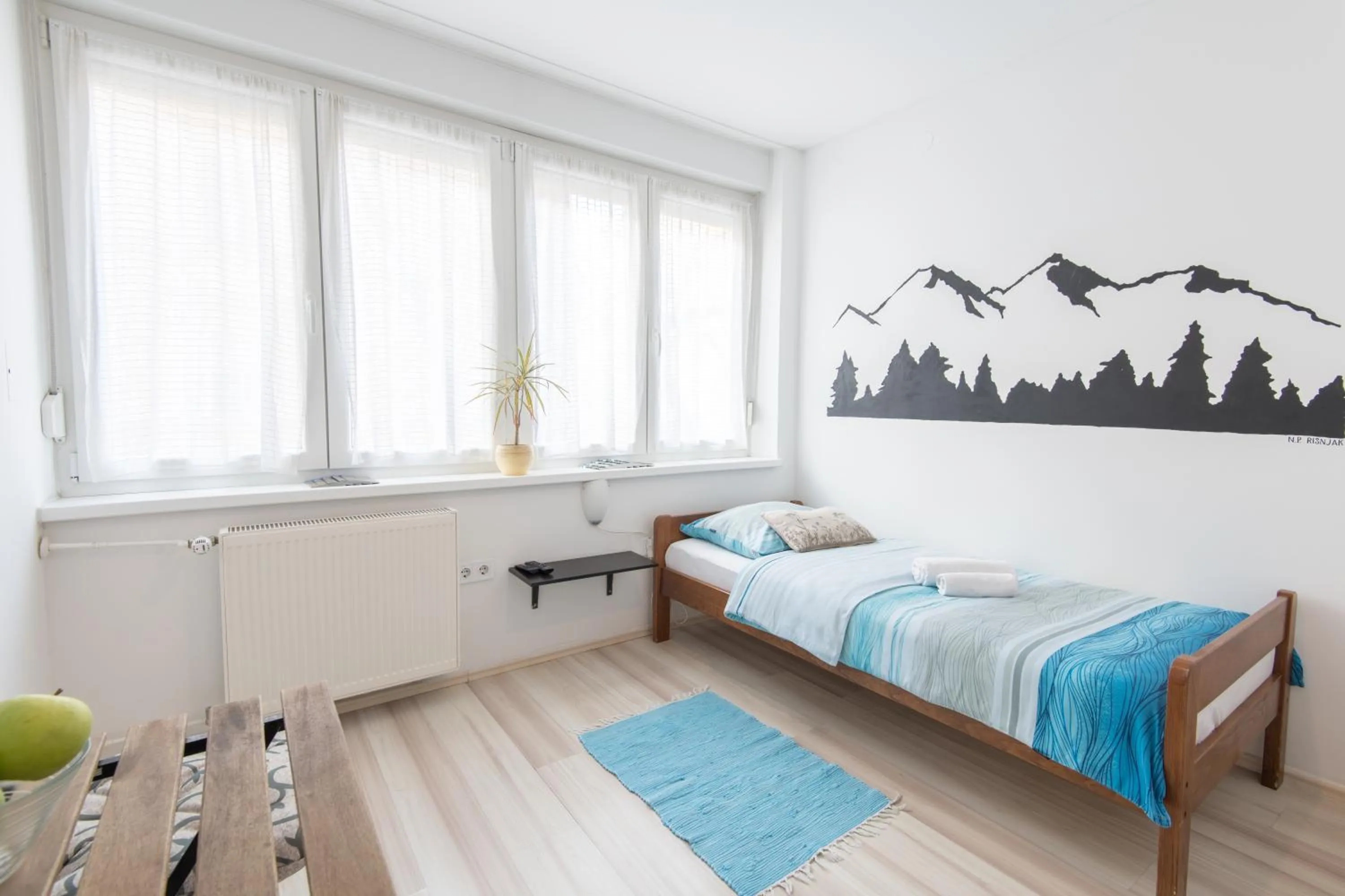 Photo of the whole room in The Dots Hostel