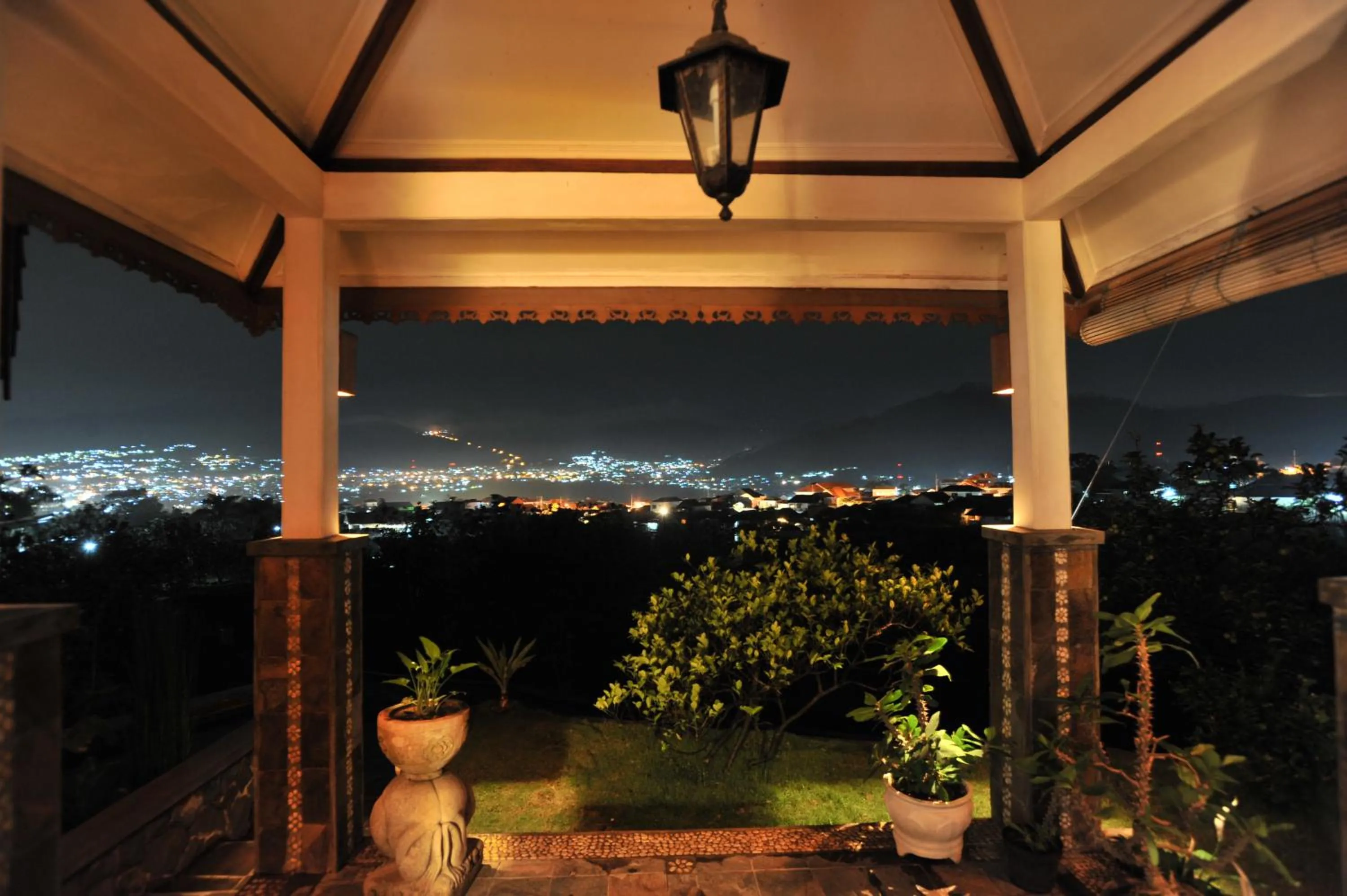 Night in Shanty's House