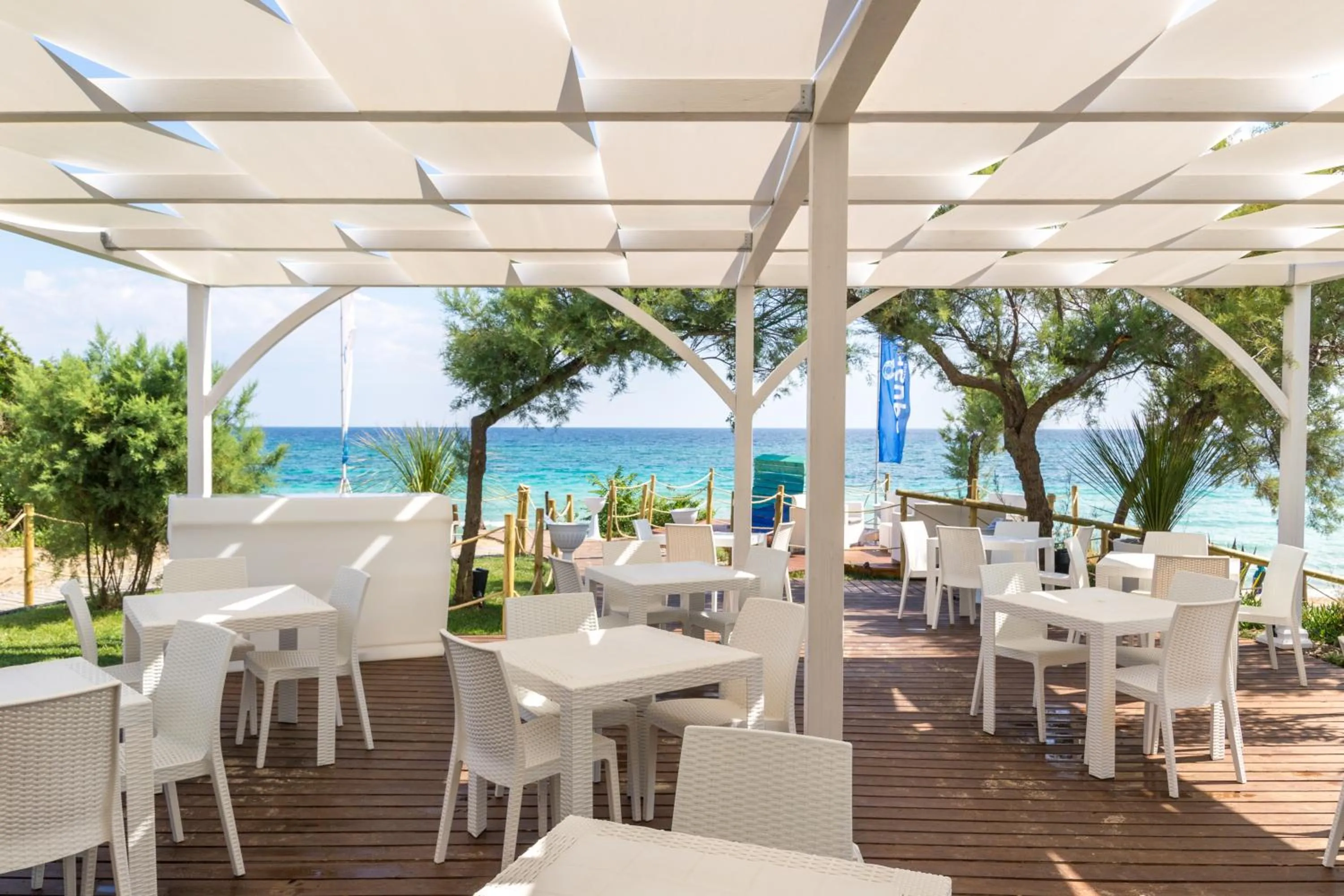 Patio in Aquarium Residence