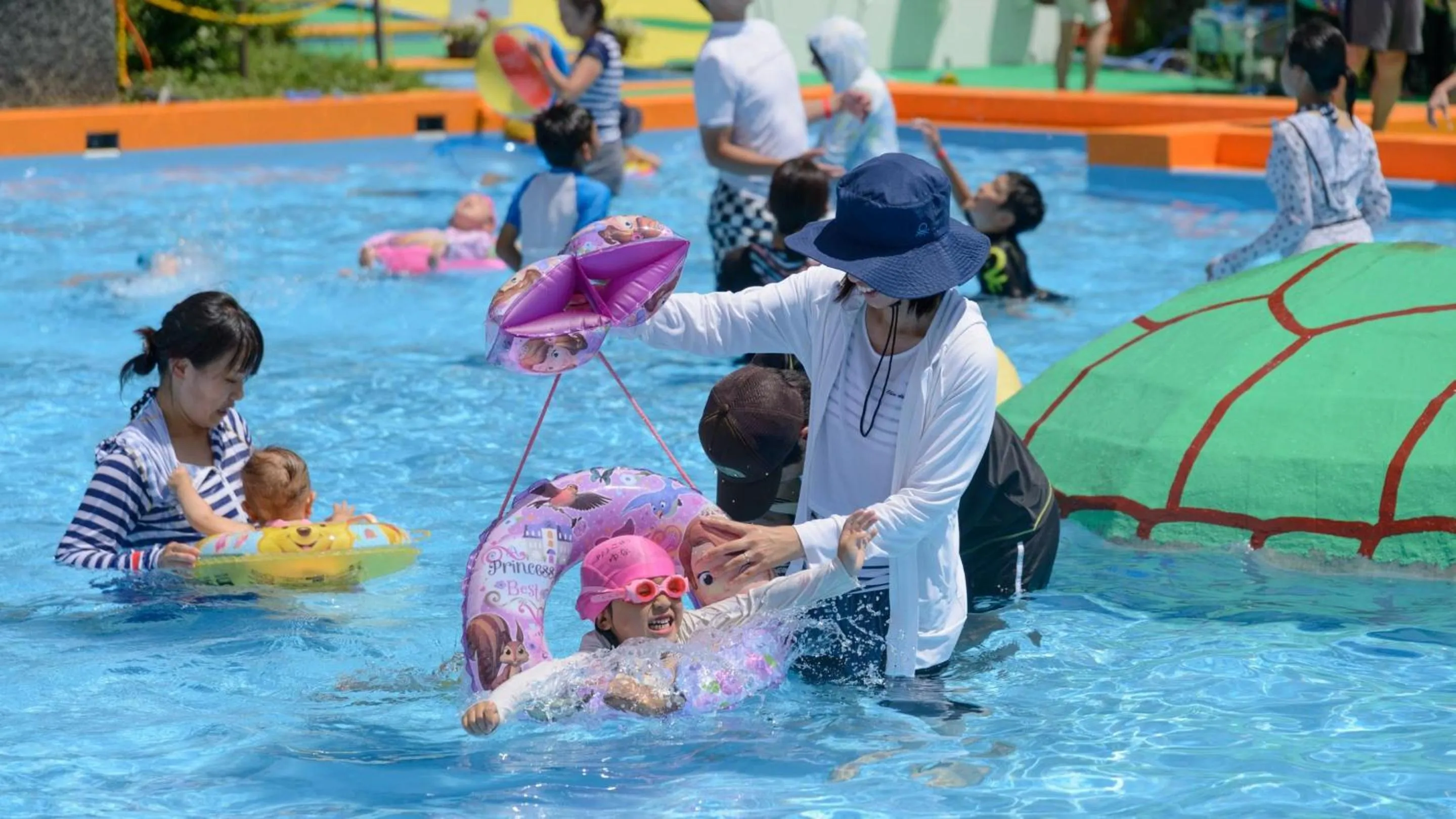 Swimming pool in Hotel Green Plaza Joetsu