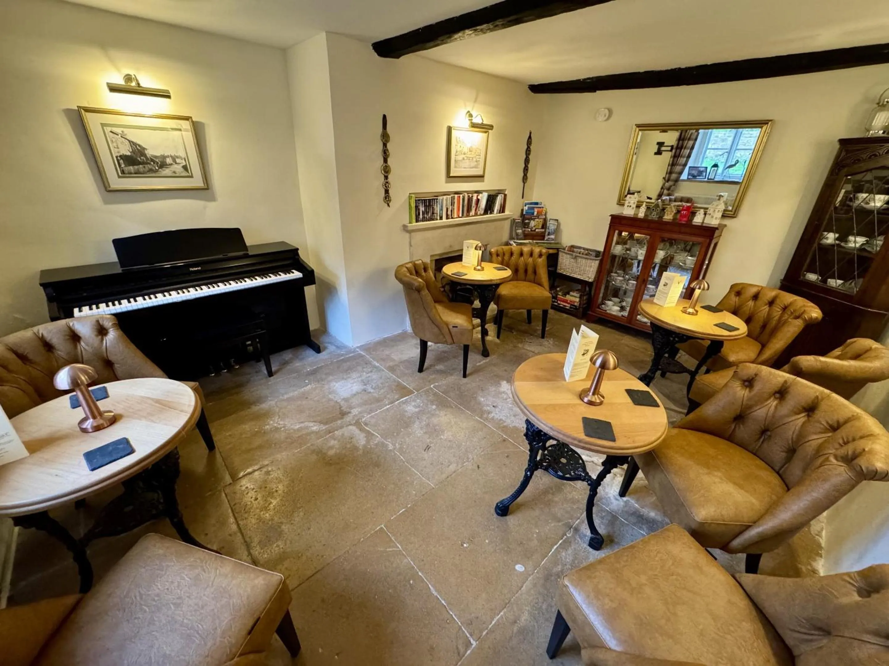 Living room in Guiting Guest House
