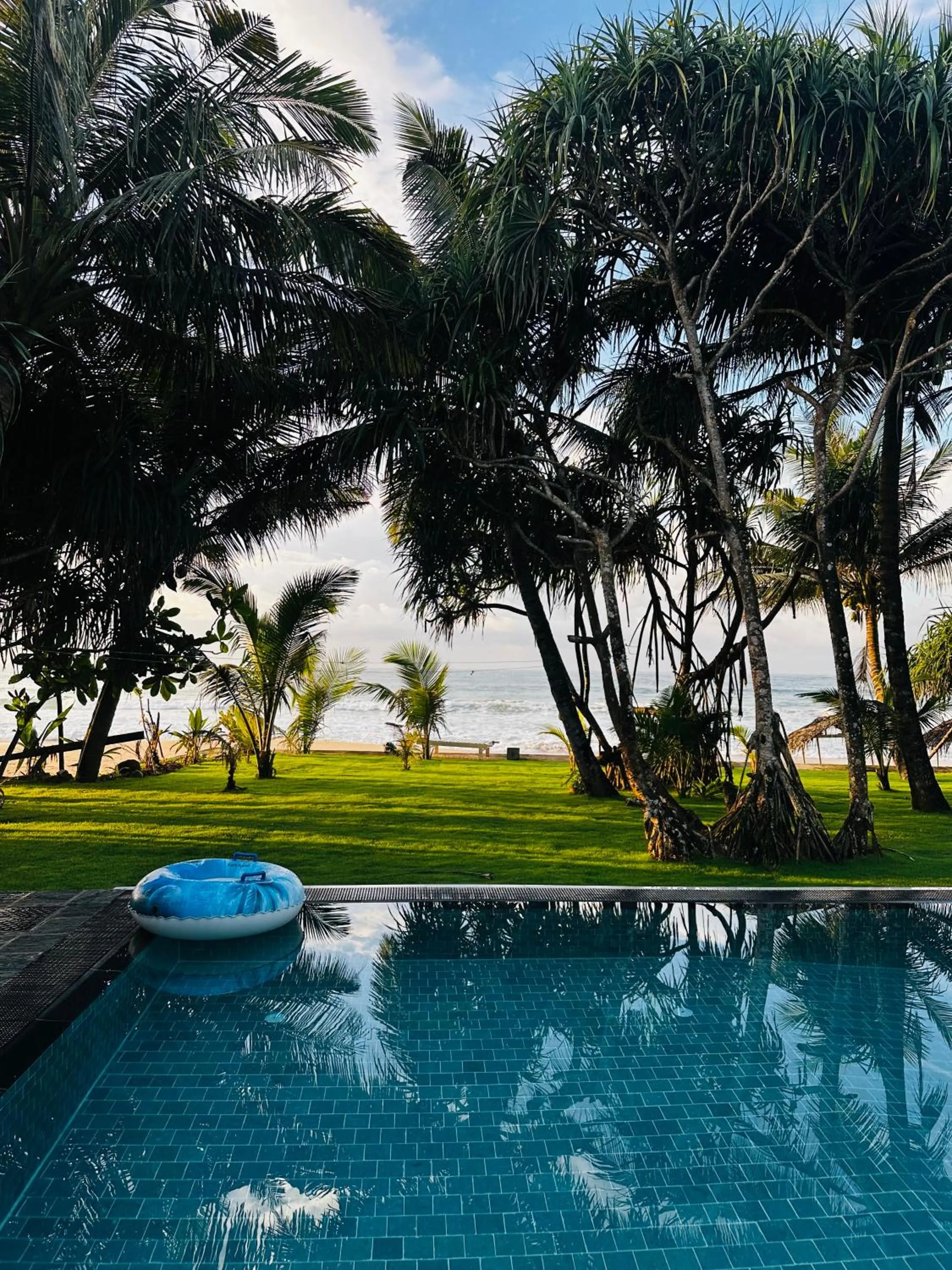 Day in Villa Jungle & Wiener