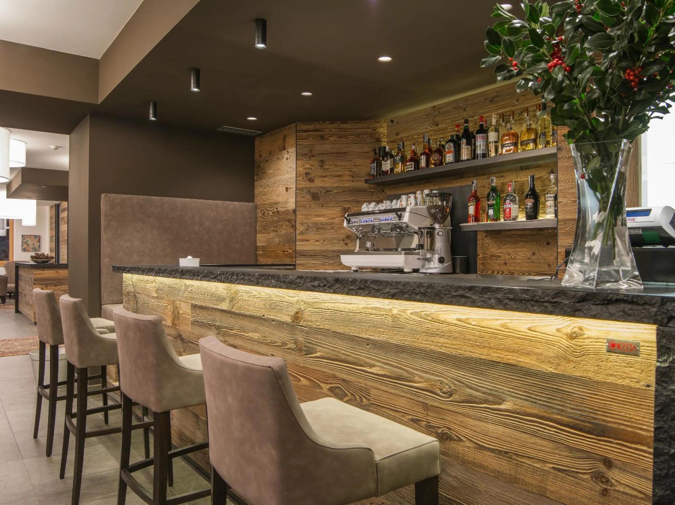 Lounge or bar in Hotel Garnì Caminetto