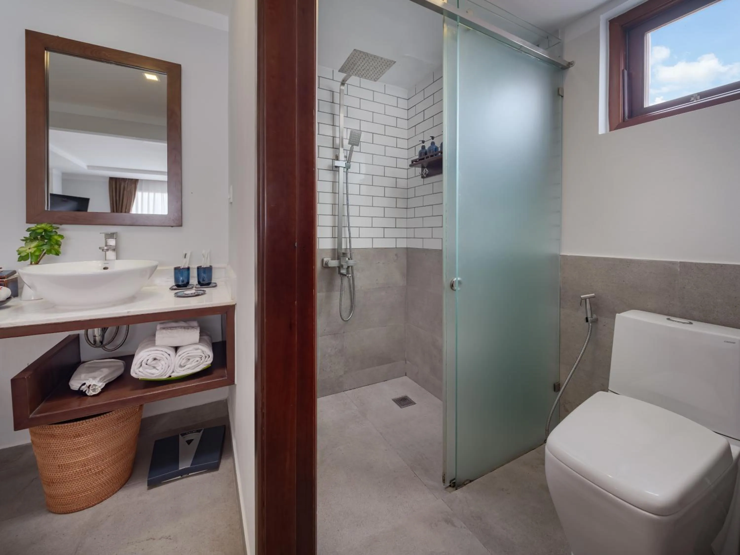 Shower in Hoi An Odyssey Hotel & Spa