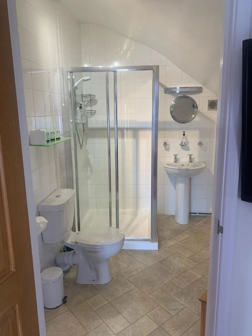 Shower in Two Sawyers