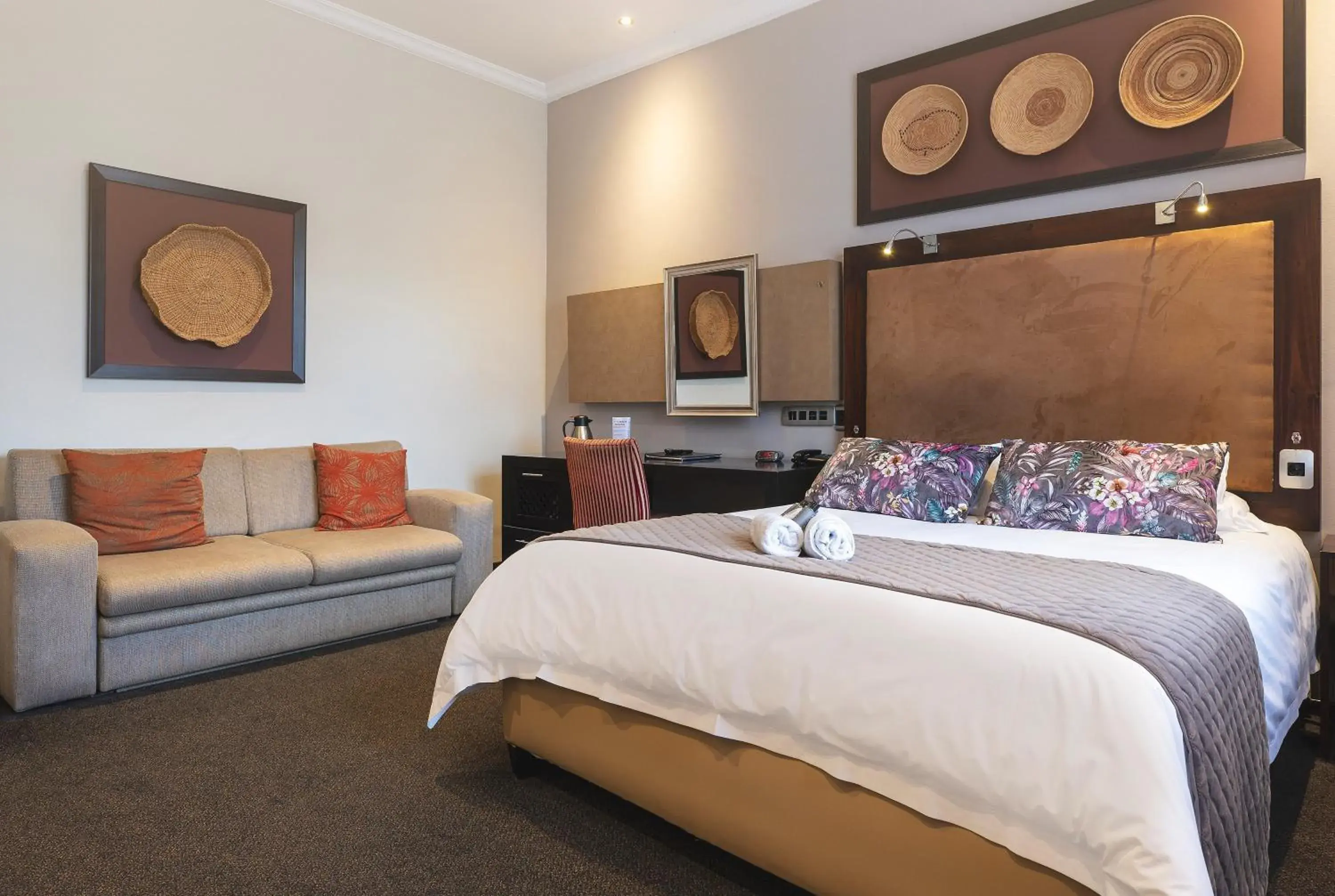 Superior King Suite - single occupancy in The Graham Hotel Superior King Suite - single occupancy in The Graham Hotel