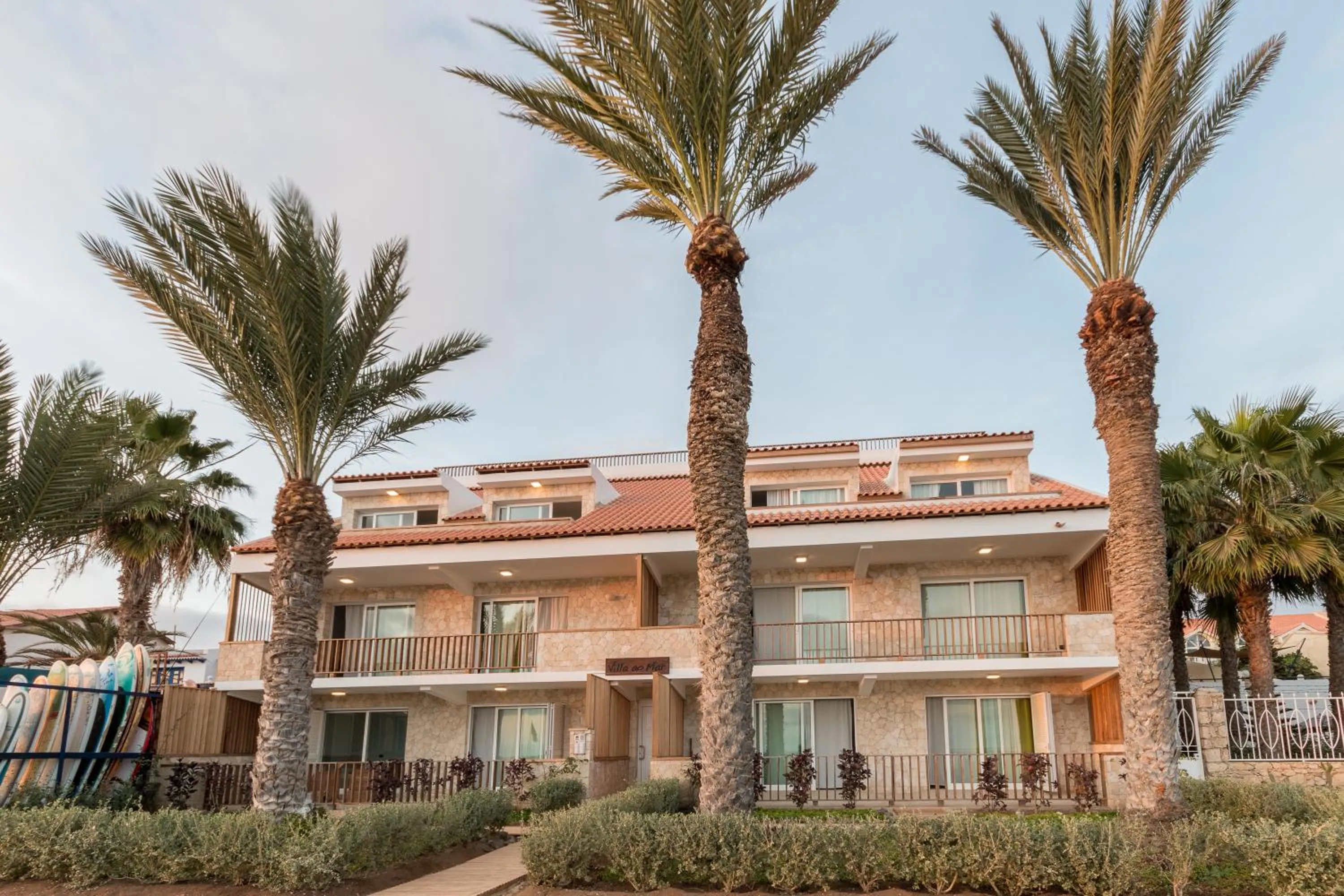 Restaurant/places to eat in Villa ao Mar