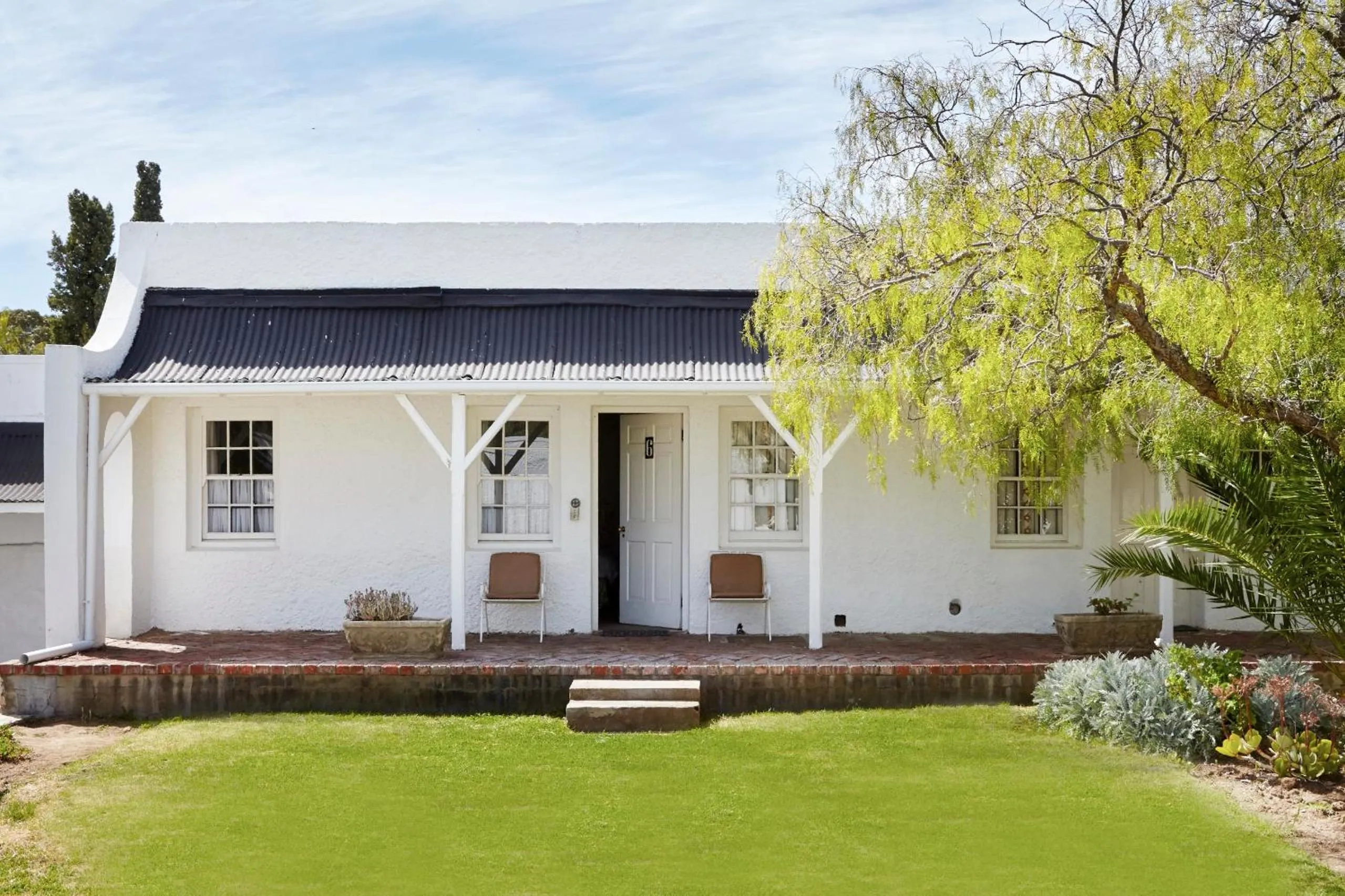 Garden in Lord Milner Hotel