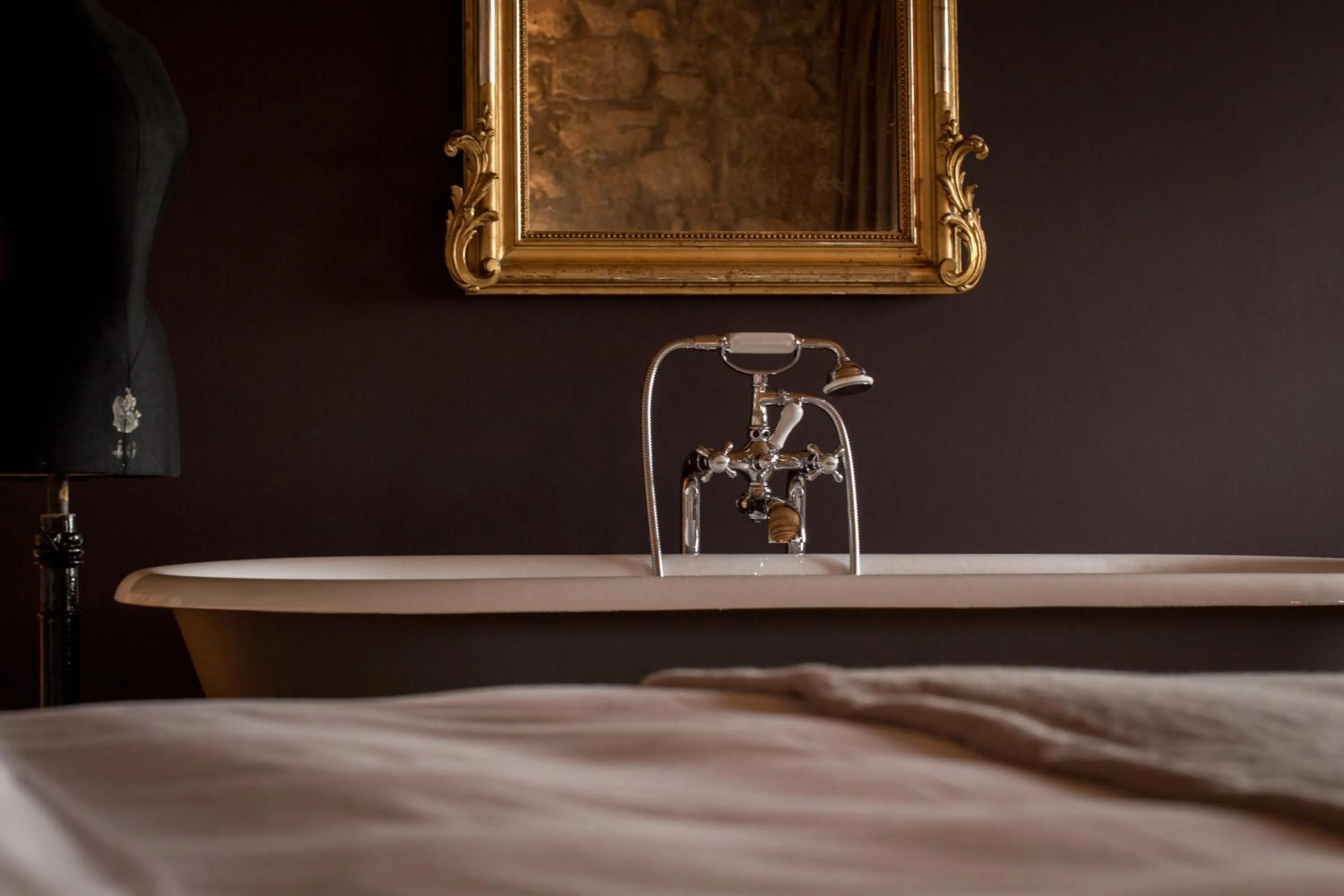 Decorative detail, Bed in Hotel Krone Regensberg