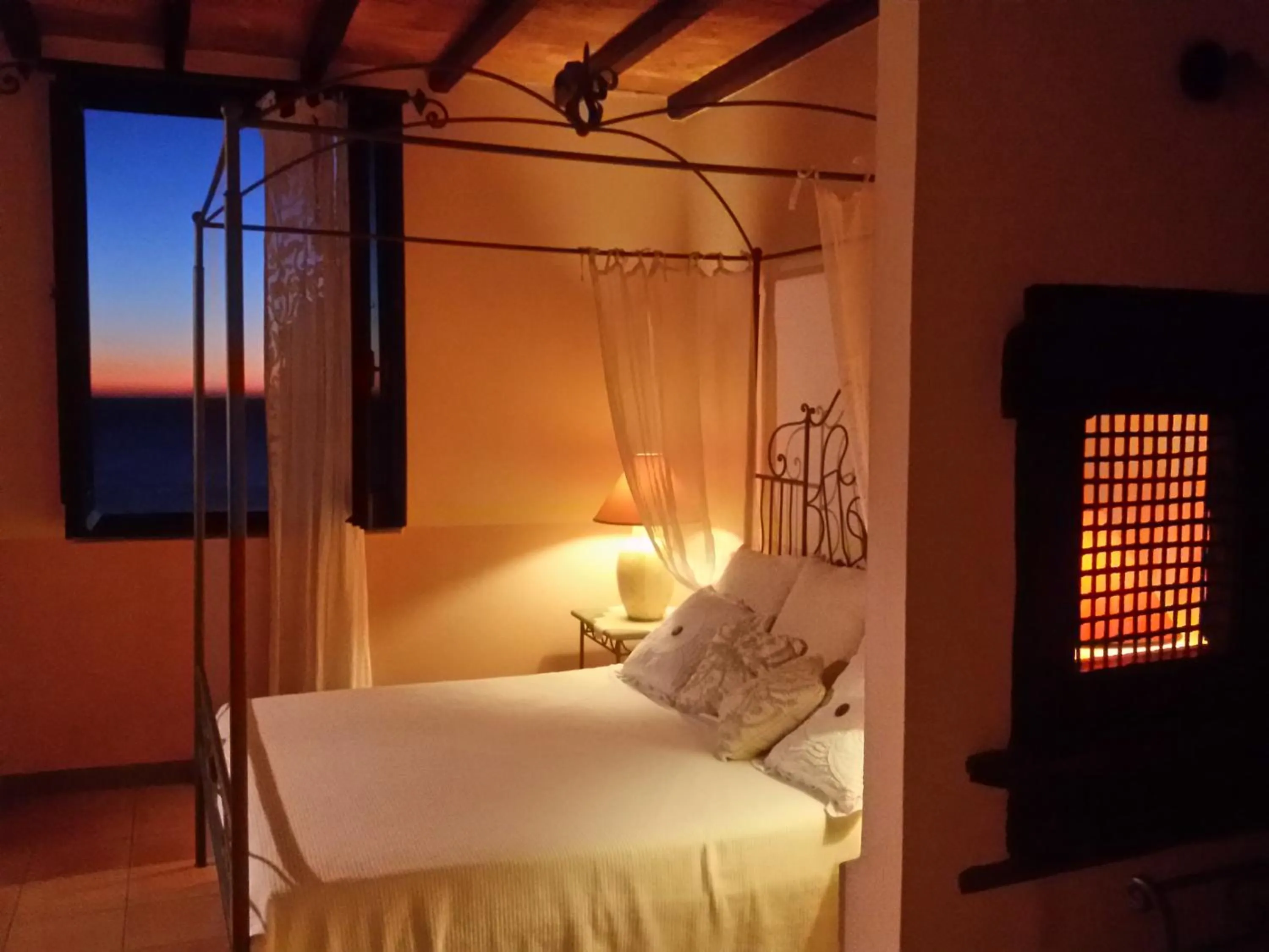 View (from property/room), Bed in Marulivo Hotel