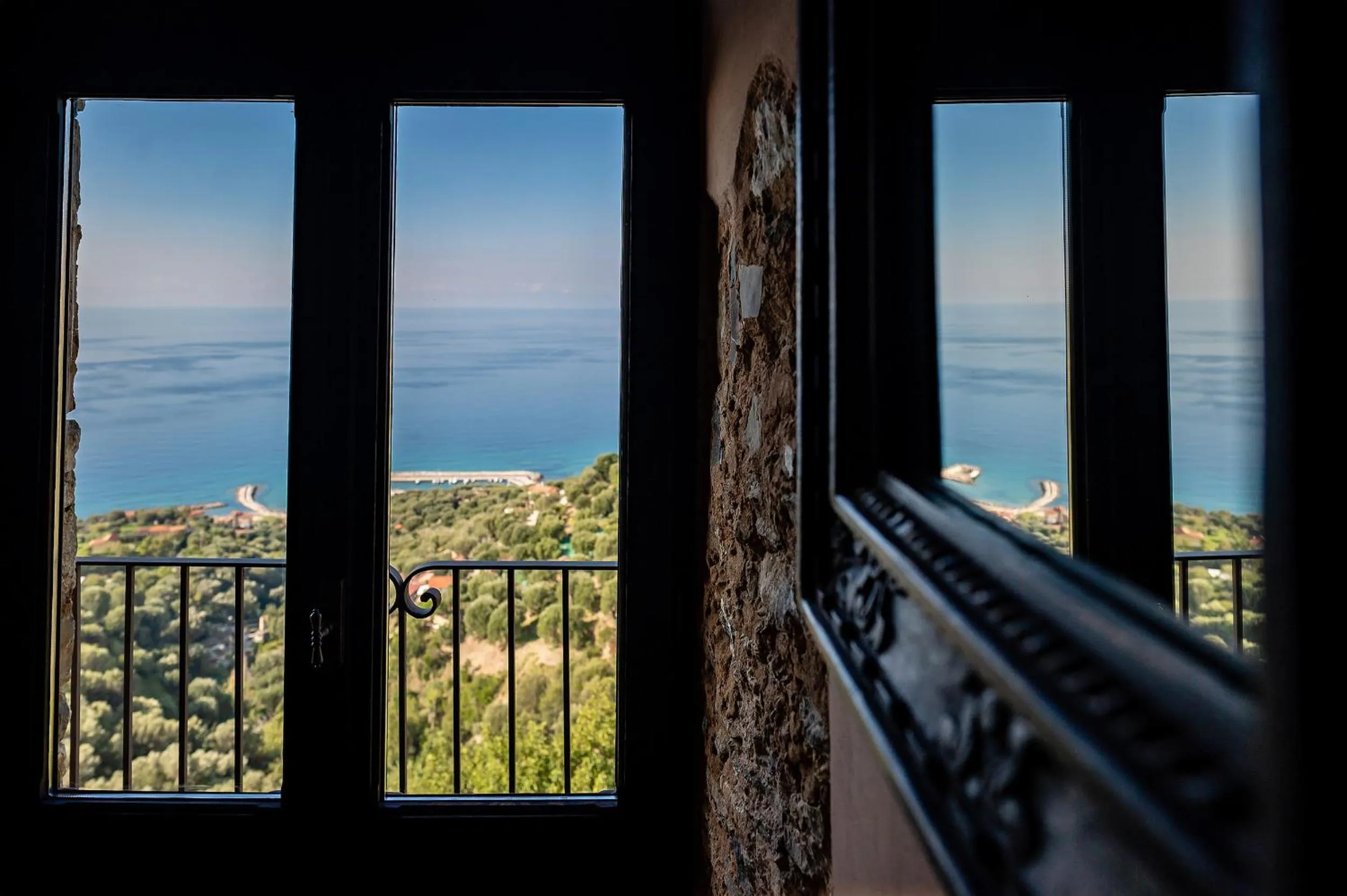 Balcony/Terrace in Marulivo Hotel