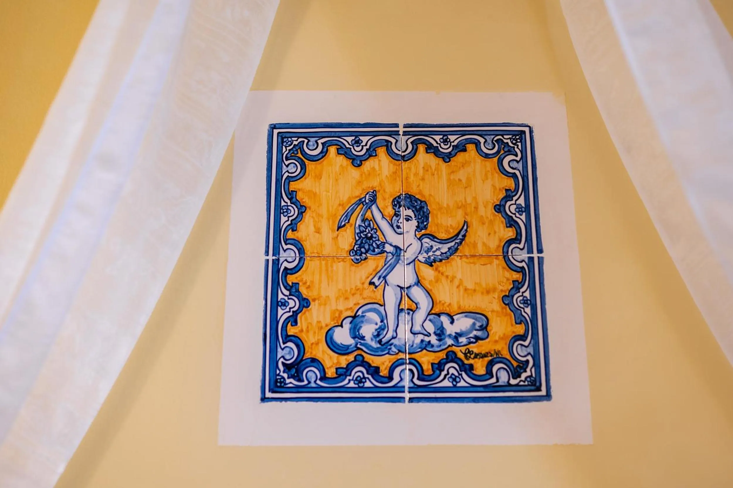 Decorative detail in Marulivo Hotel