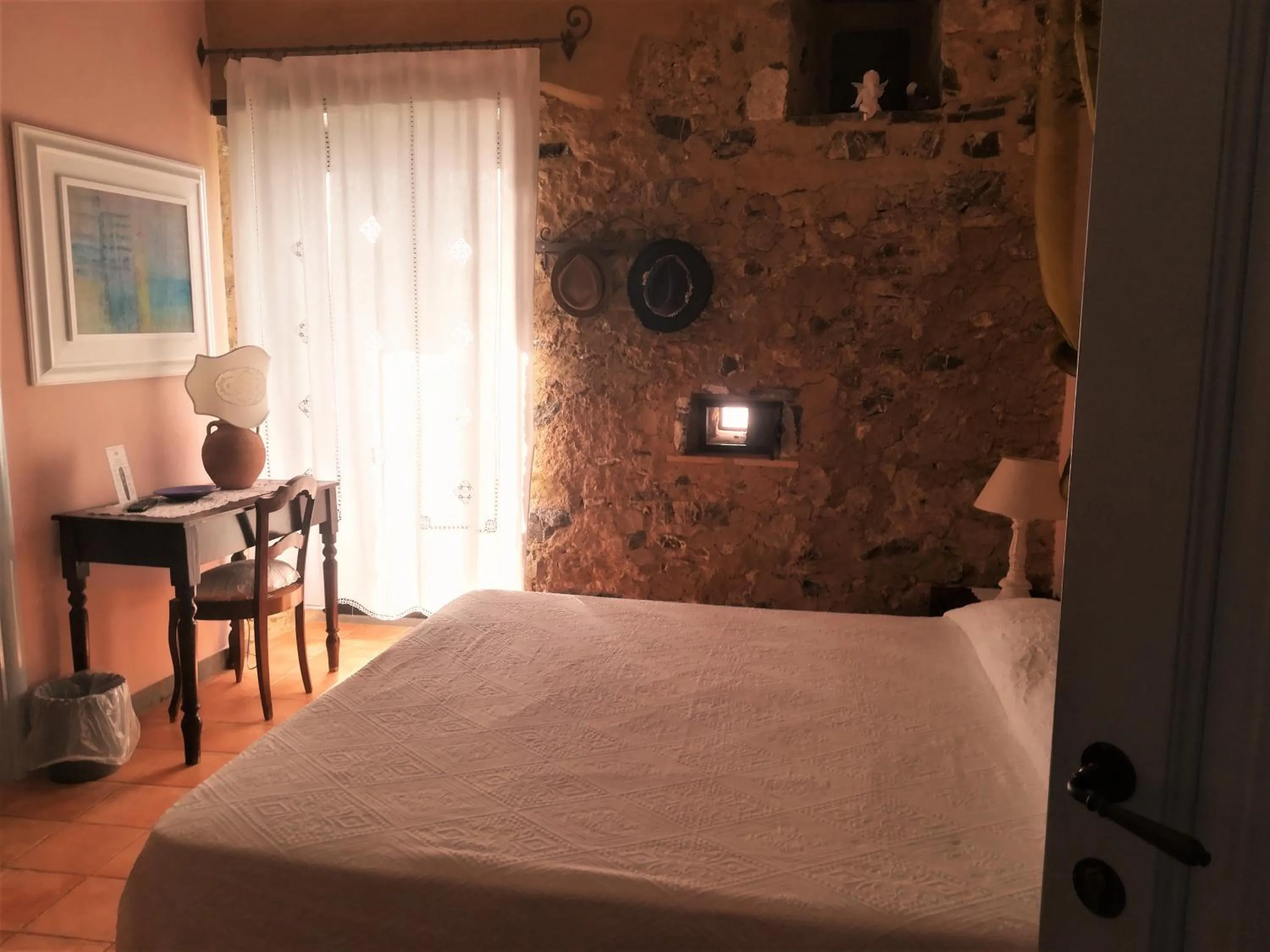 Bedroom, Bed in Marulivo Hotel