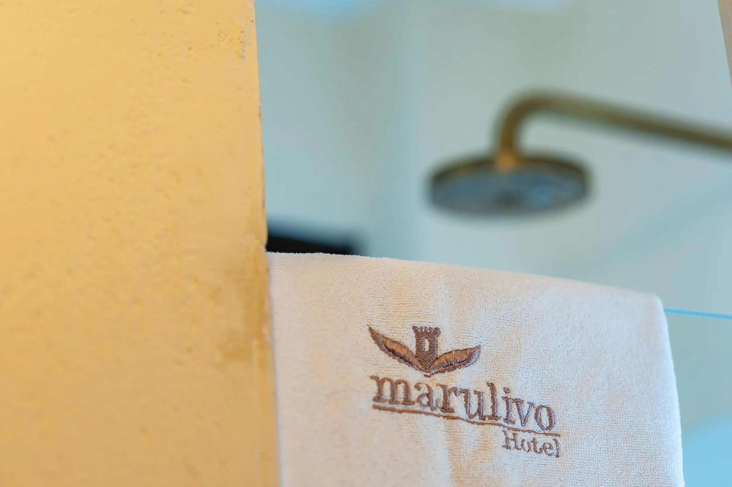 Bathroom in Marulivo Hotel