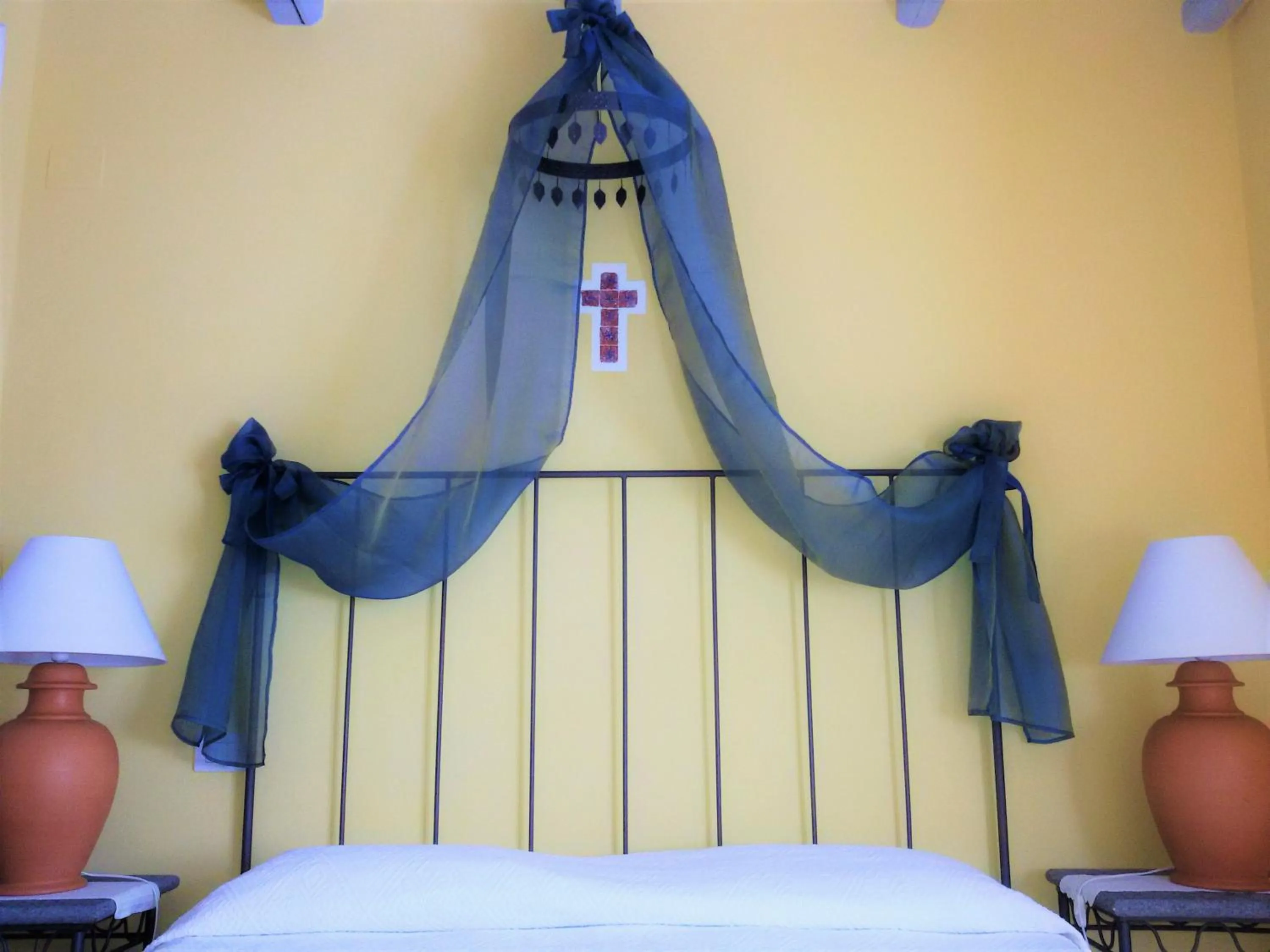 Decorative detail, Bed in Marulivo Hotel