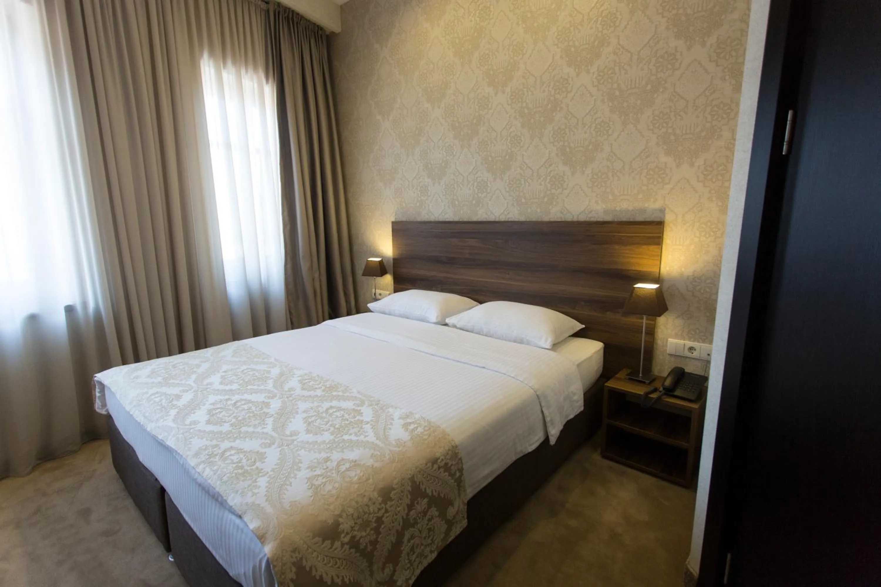 Bed in Old Meidan Tbilisi By Urban Hotels