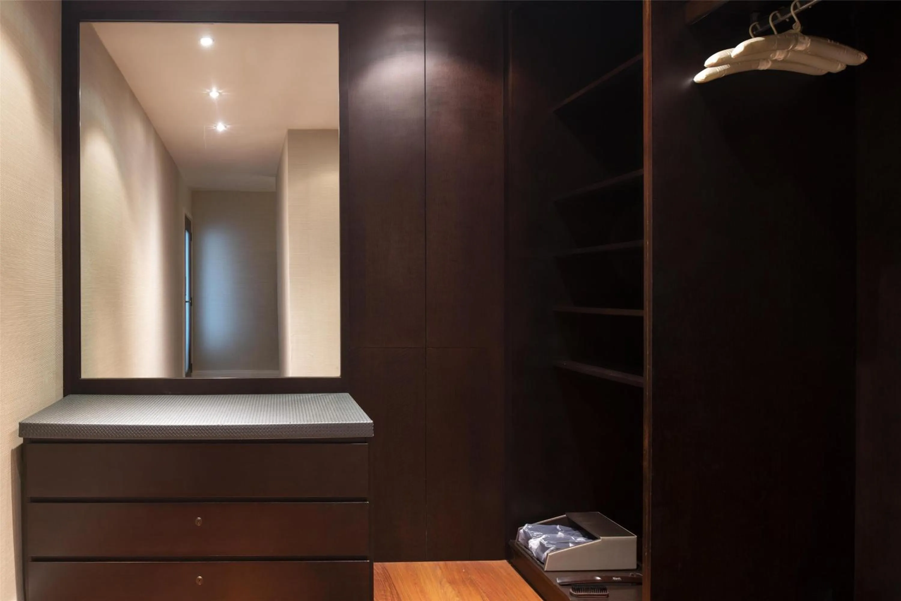 Photo of the whole room in Kempinski Hotel Gold Coast City