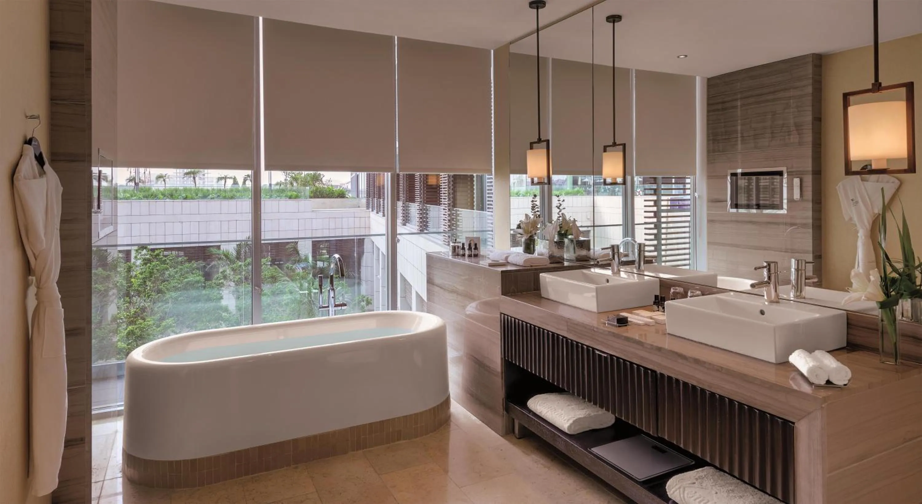 Photo of the whole room in Kempinski Hotel Gold Coast City