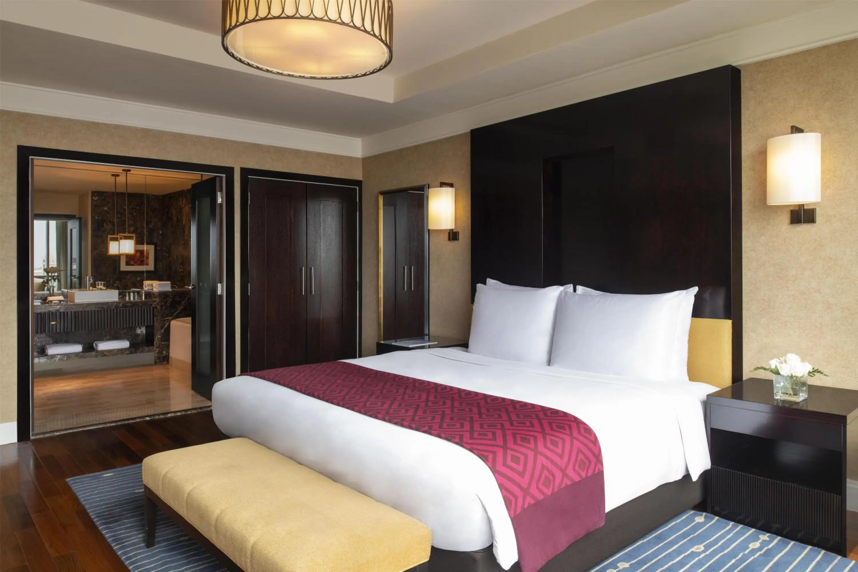 Photo of the whole room, Bed in Kempinski Hotel Gold Coast City