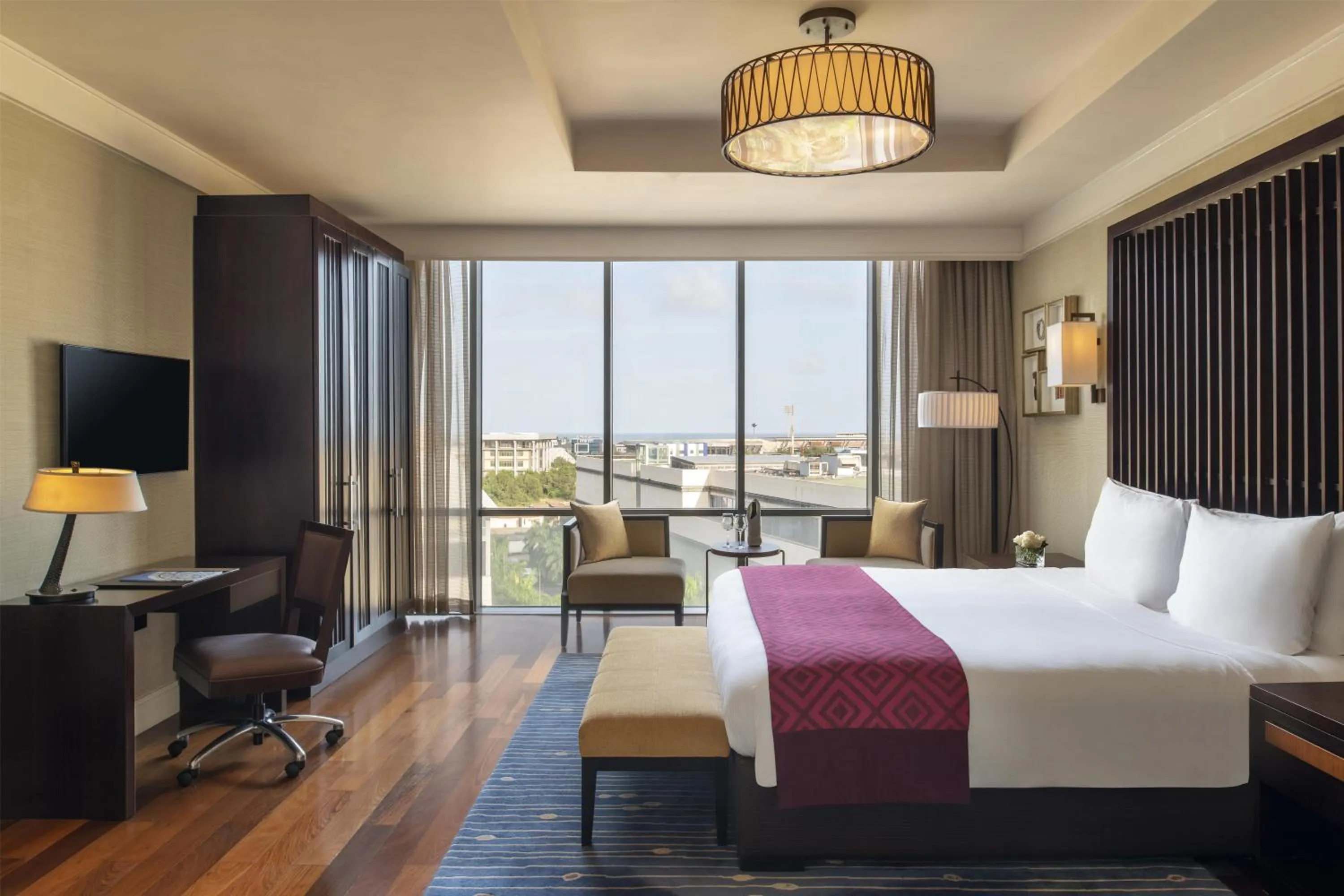 Photo of the whole room, Bed in Kempinski Hotel Gold Coast City