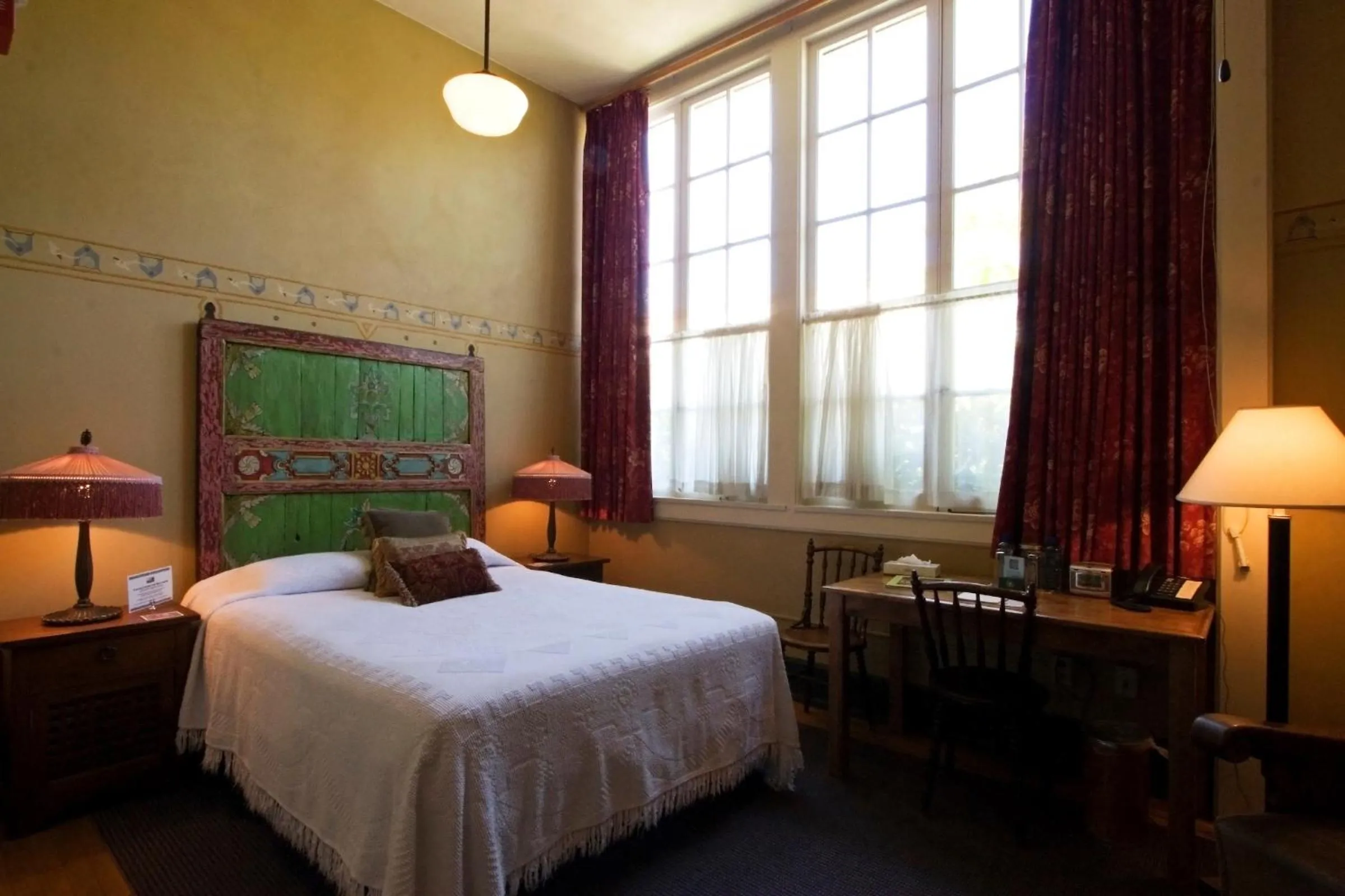 Photo of the whole room, Bed in McMenamins Kennedy School