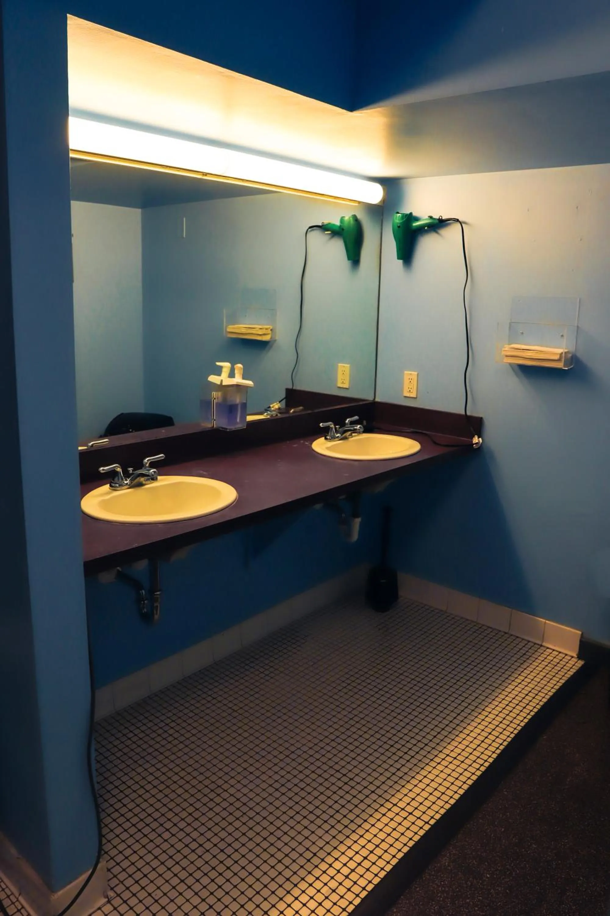 Bathroom in Treasure State Hostel