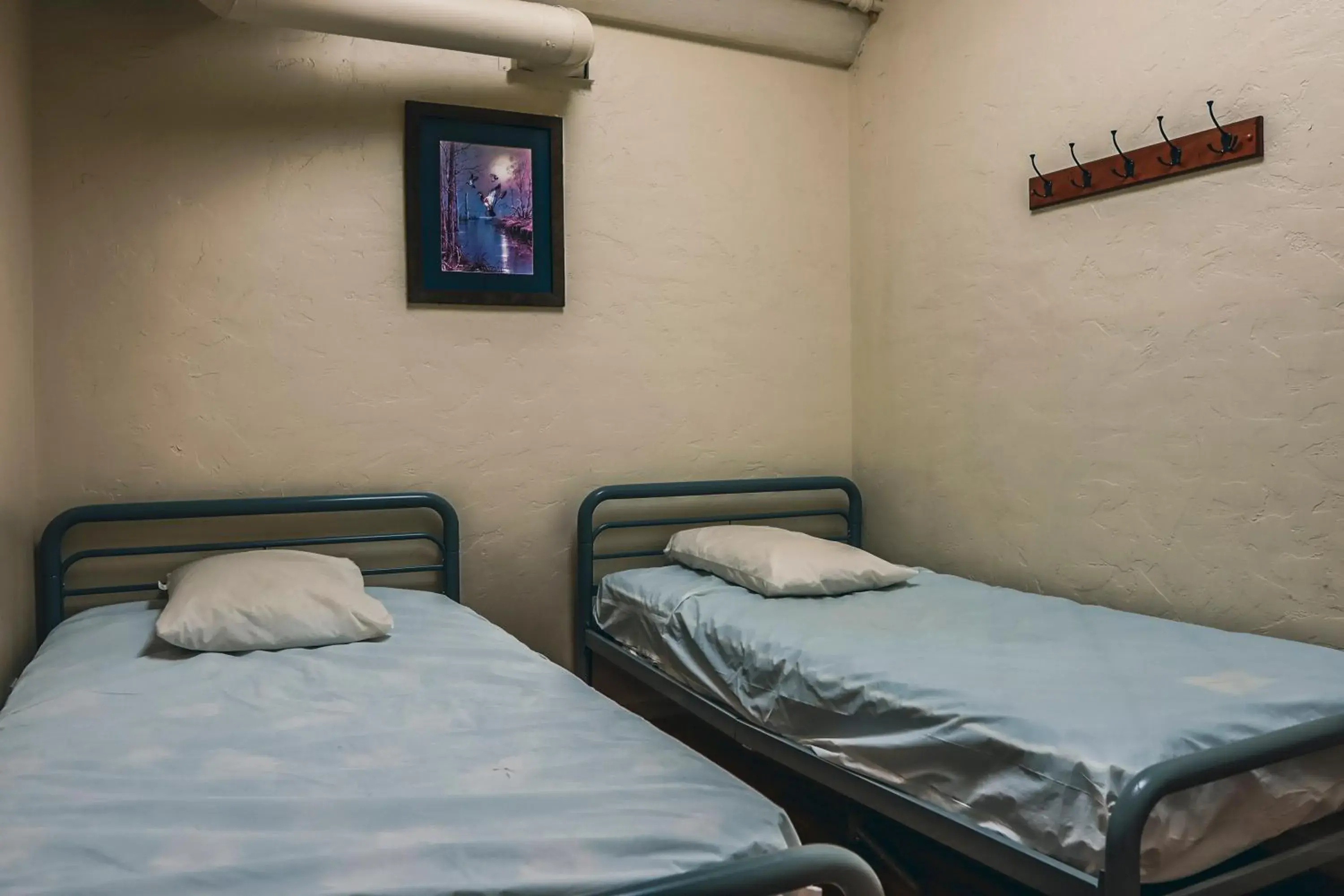 Budget Double Room in Treasure State Hostel Budget Double Room in Treasure State Hostel