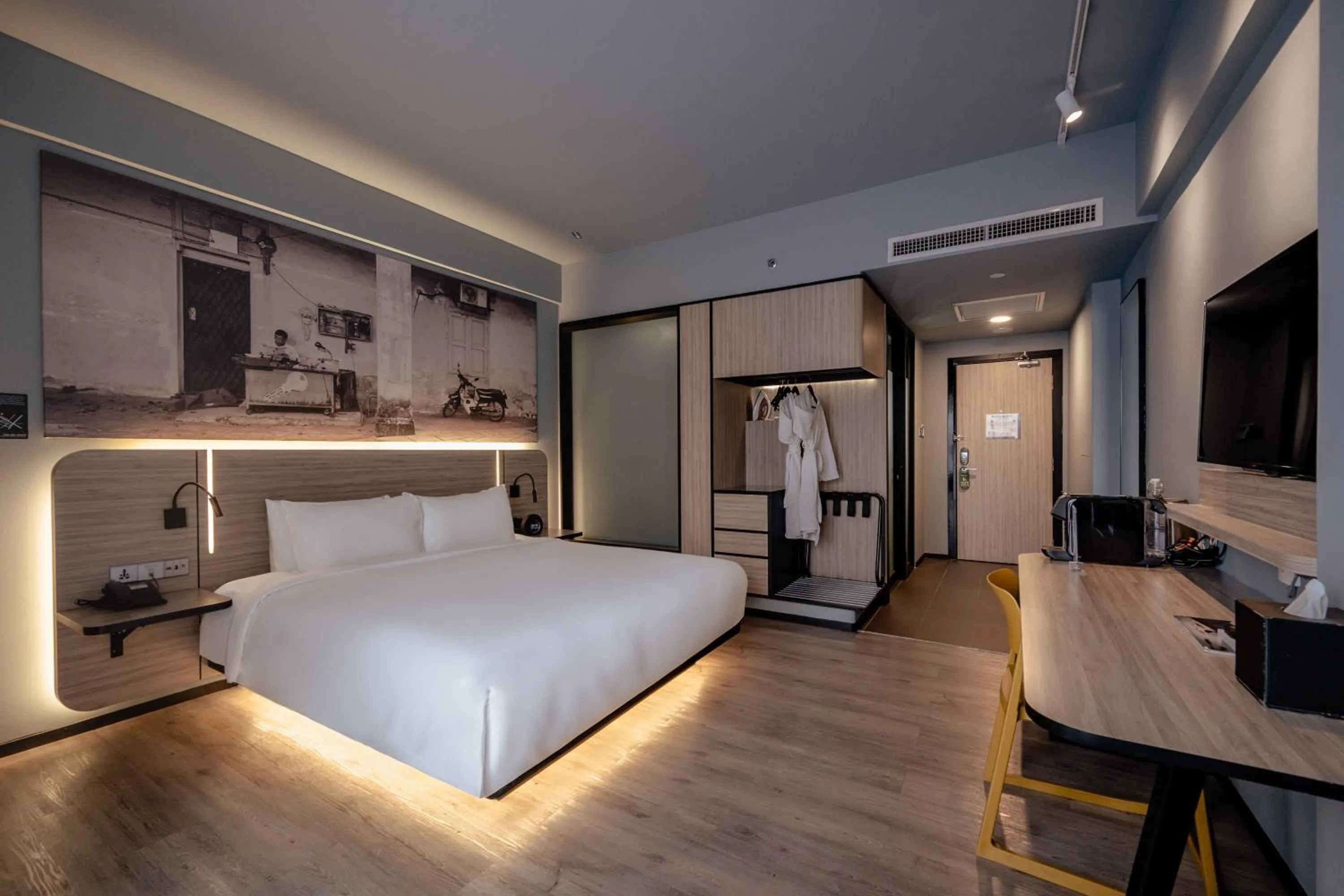 Bed in The Kuala Lumpur Journal Hotel