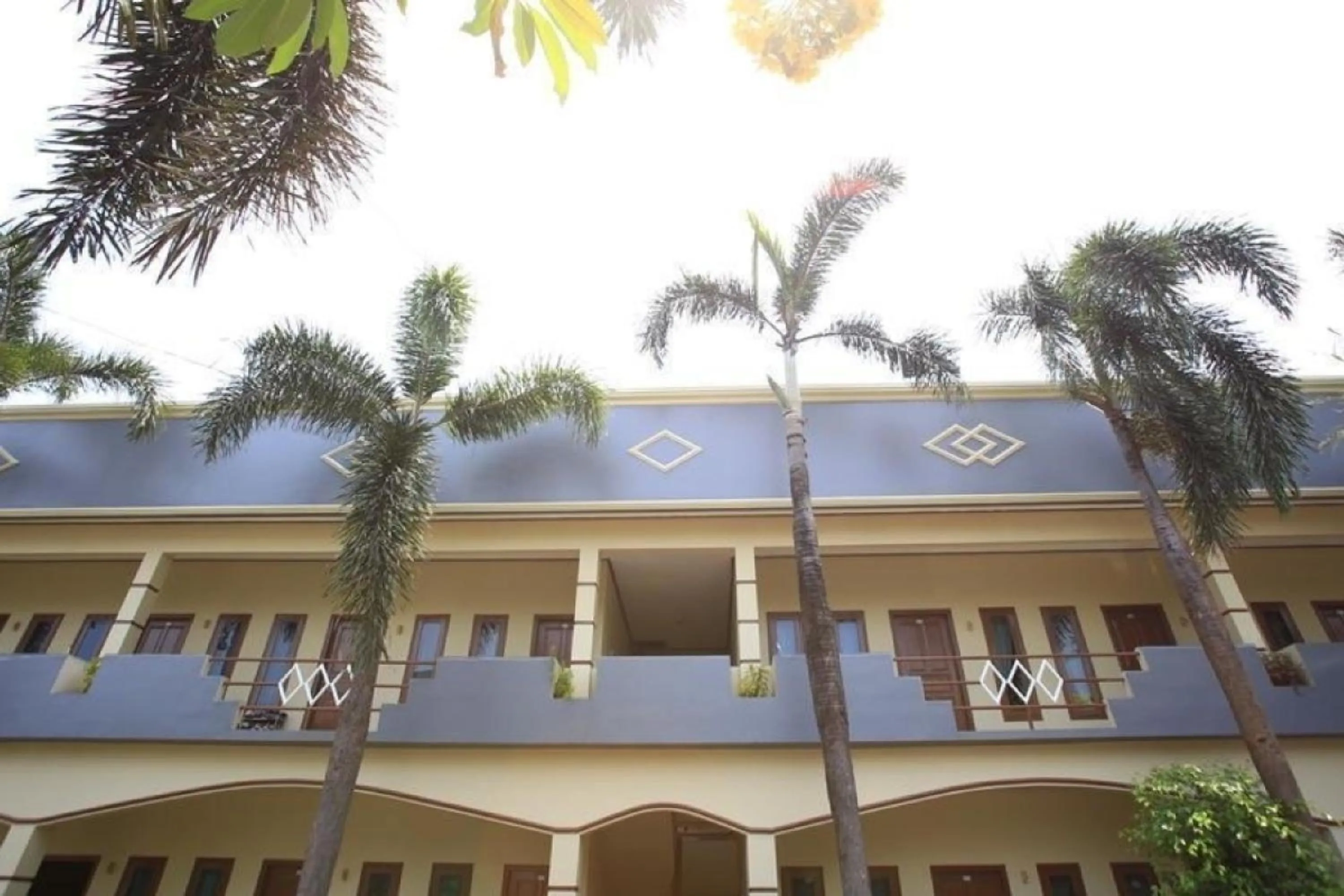 Property building in Reddoorz Plus @ Karet Pedurenan 3